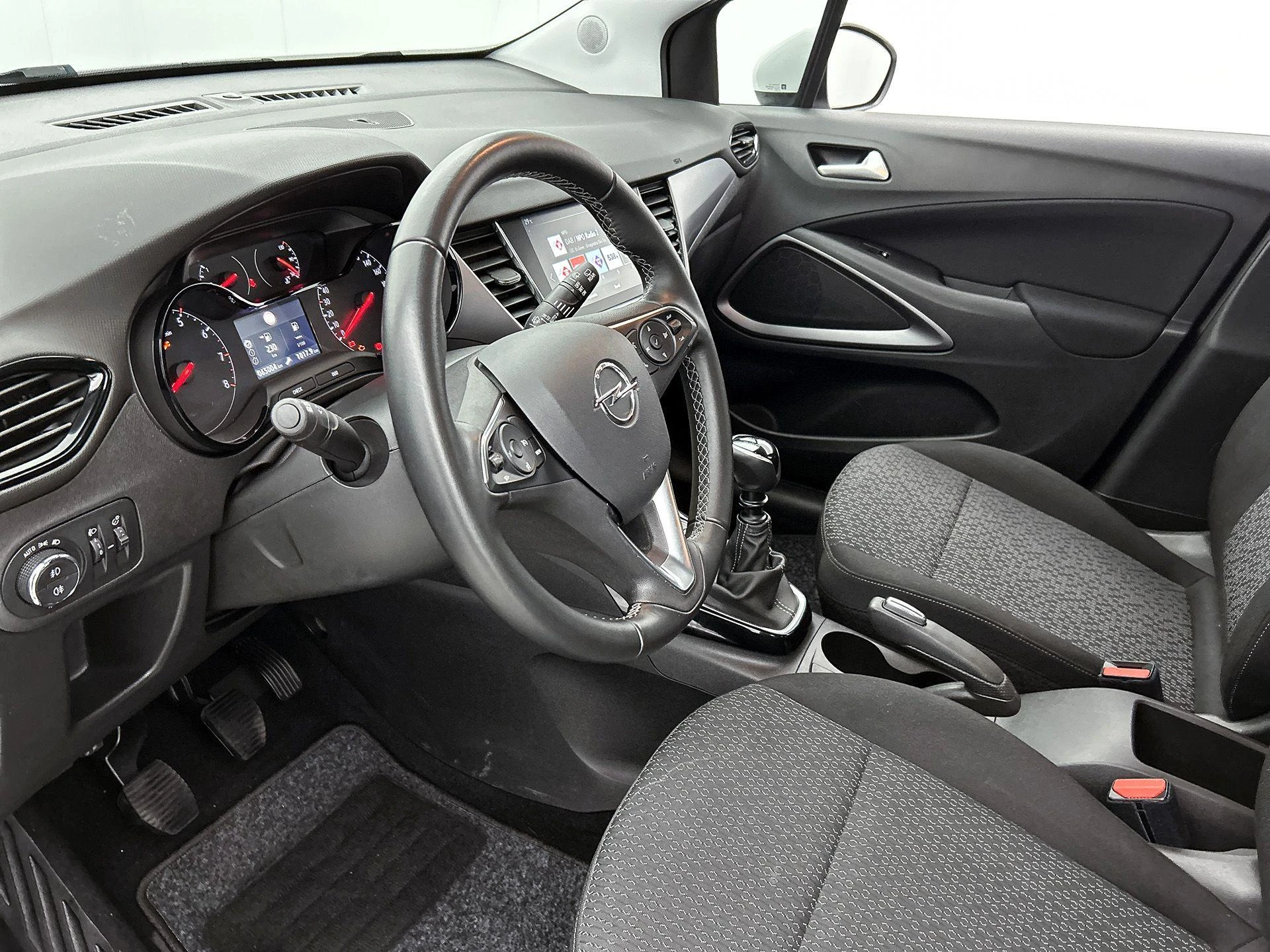Opel-Crossland X-image-20