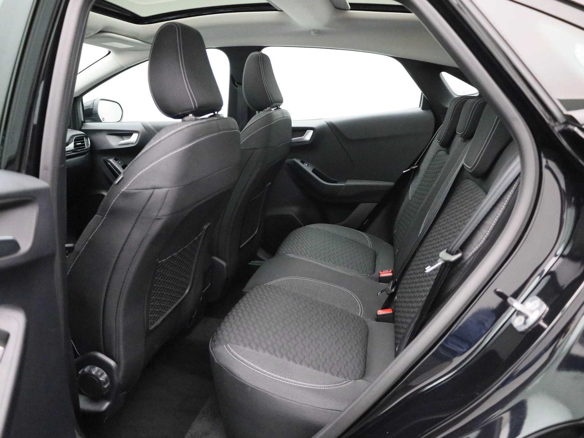 Ford-Puma-image-9