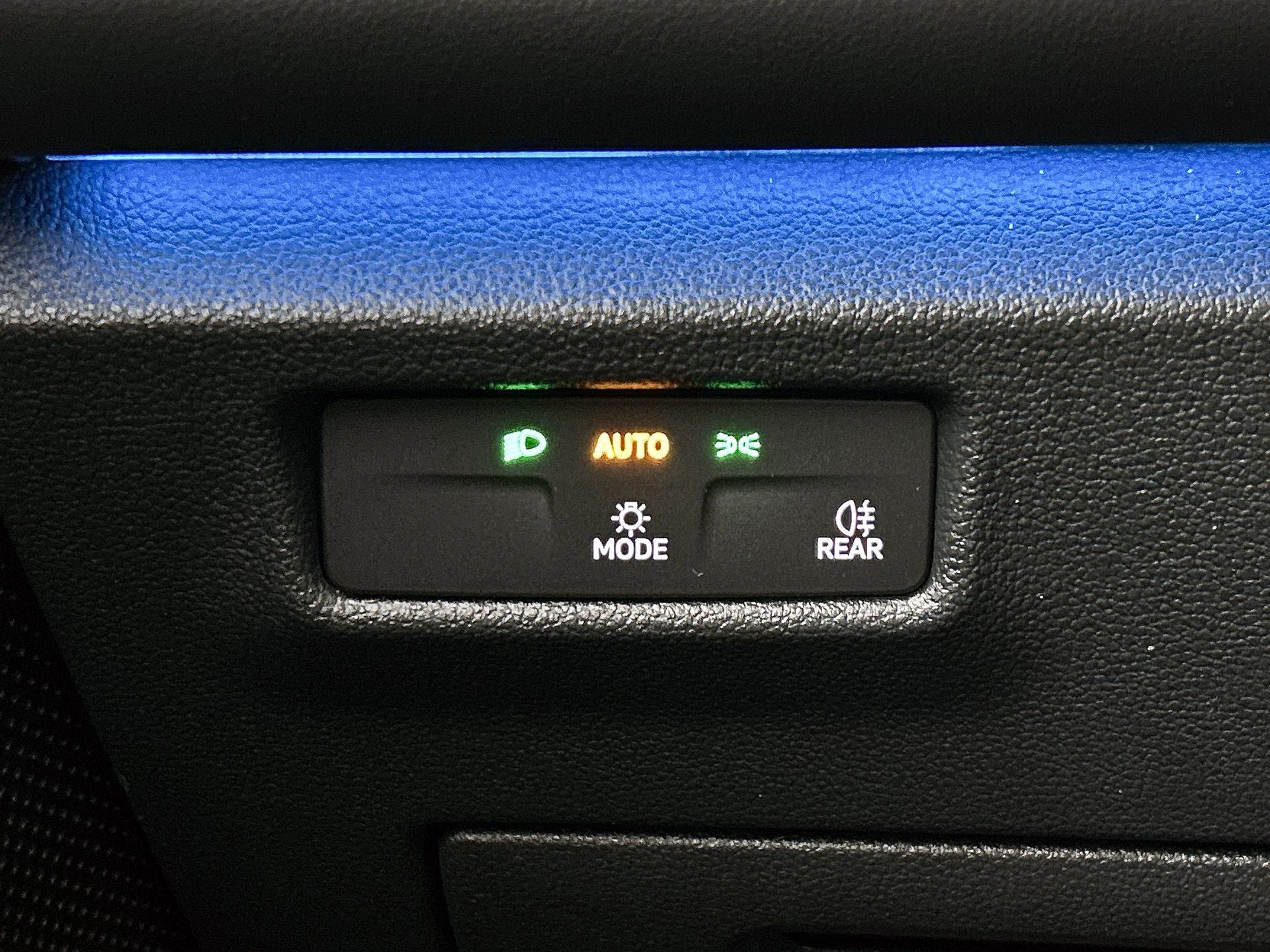 Volkswagen-Tiguan-image-33