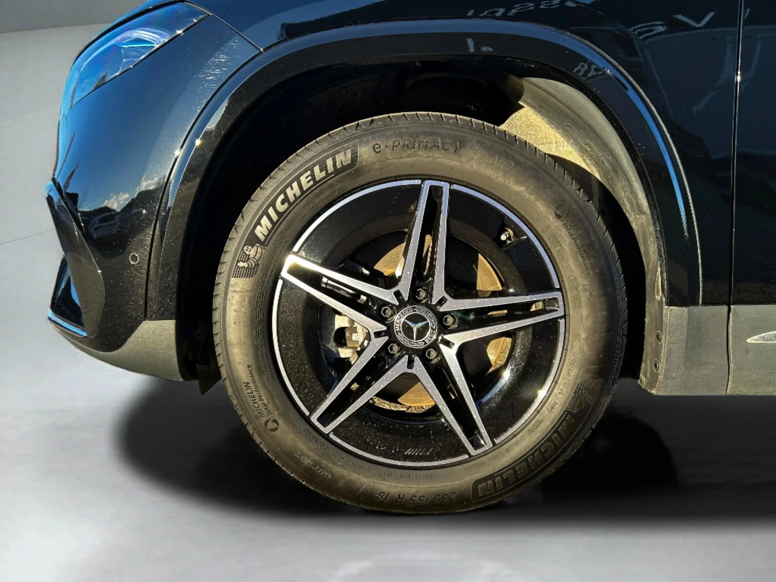 Mercedes-Benz-EQA-image-8