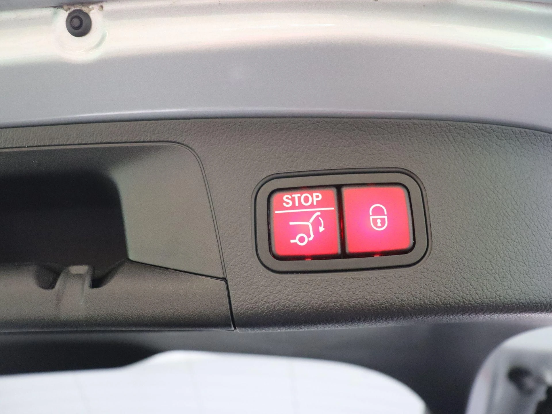 Mercedes-Benz GLA 250 e AMG Line + PREMIUM PLUS PACK + CARPLAY + TREKHAAK +