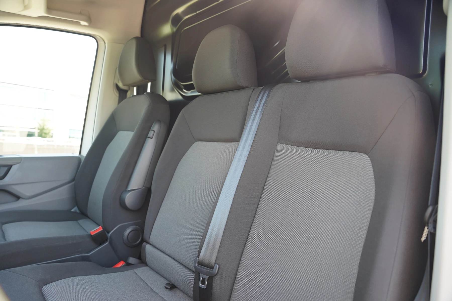 Volkswagen-Crafter-image-8