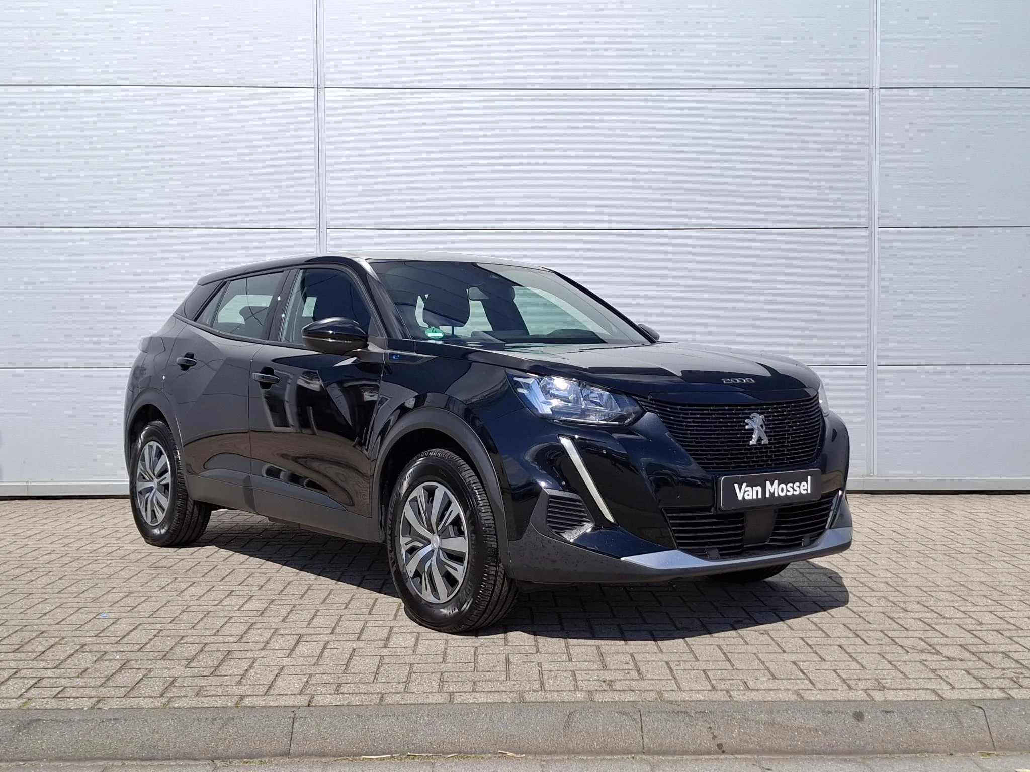 Peugeot e-2008 EV Active 50 kWh