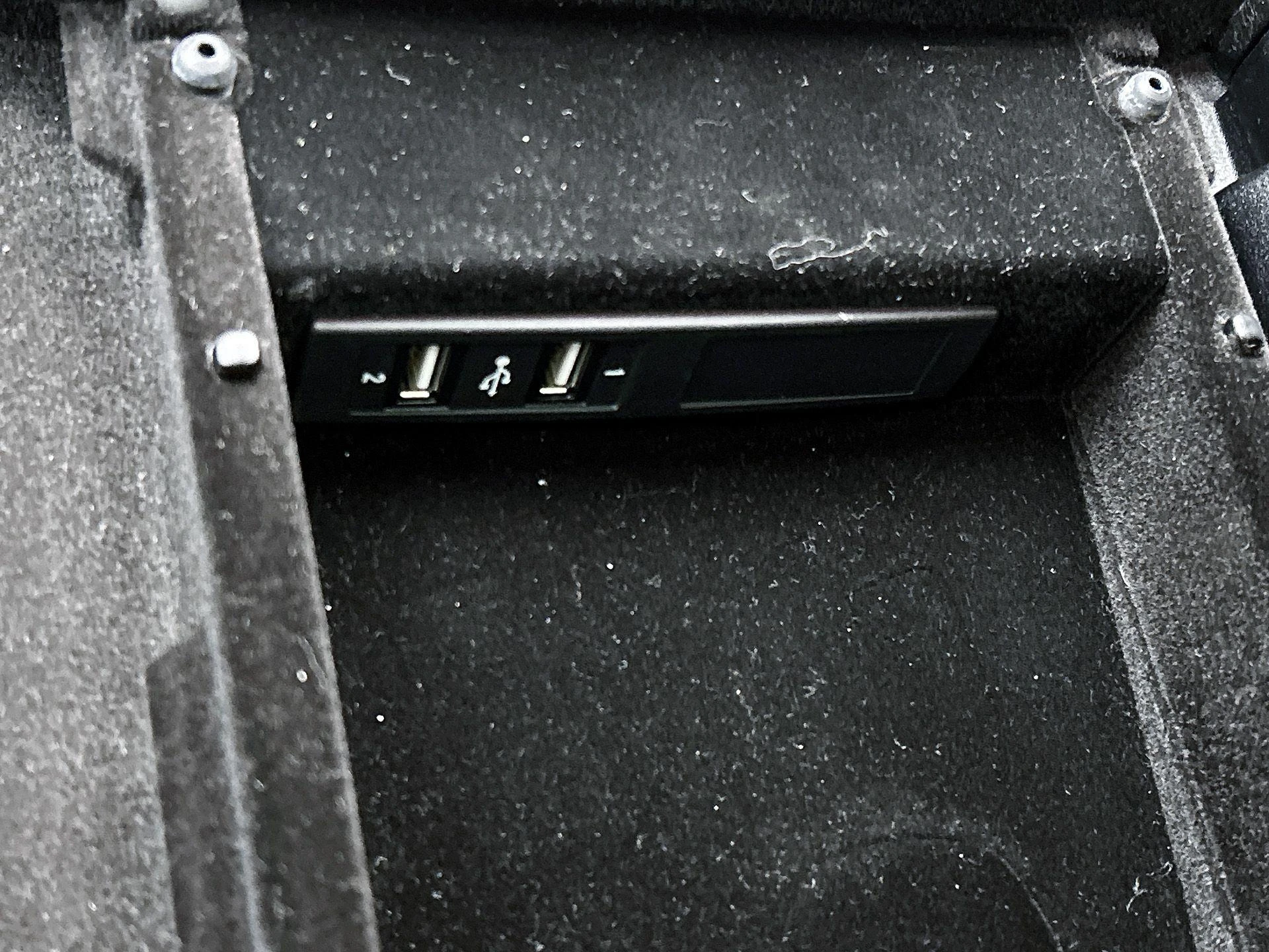 Mercedes-Benz-S-Klasse-image-37