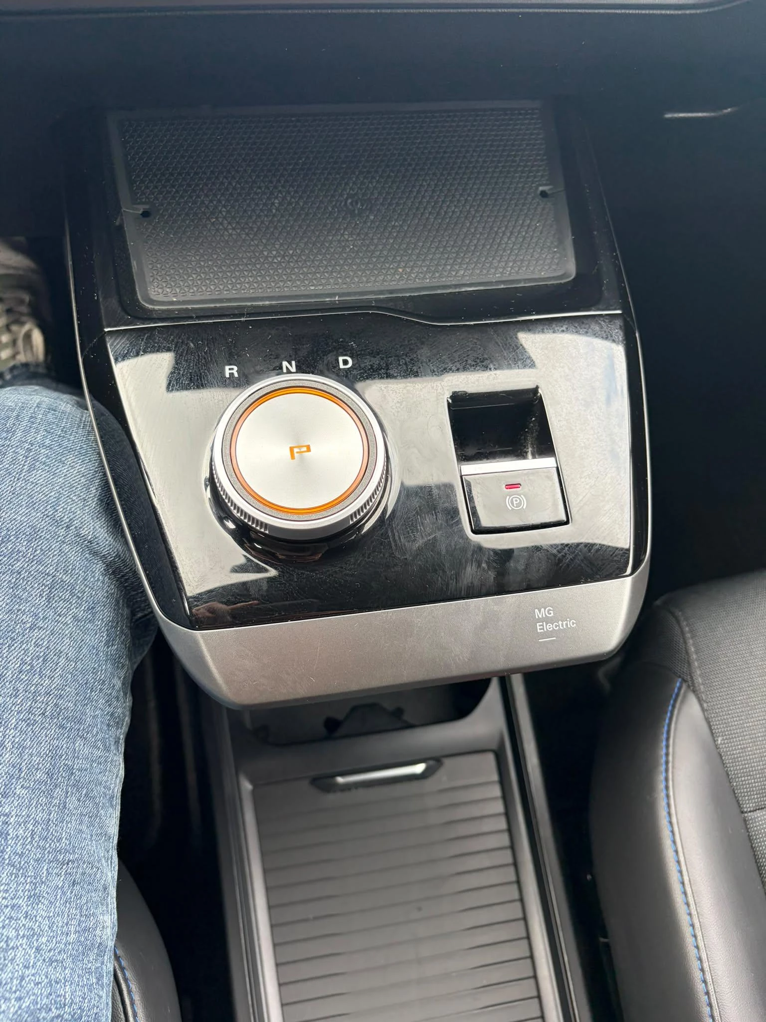 MG MG4 64 kWh Luxury