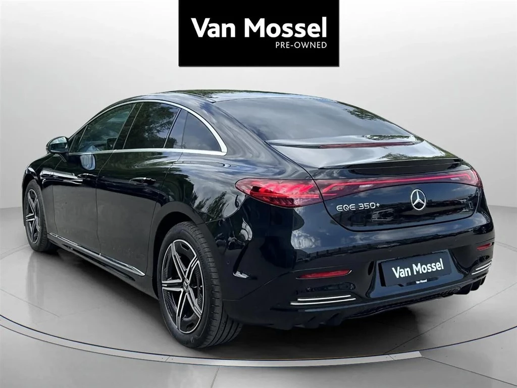 Mercedes-Benz-EQE-image-6
