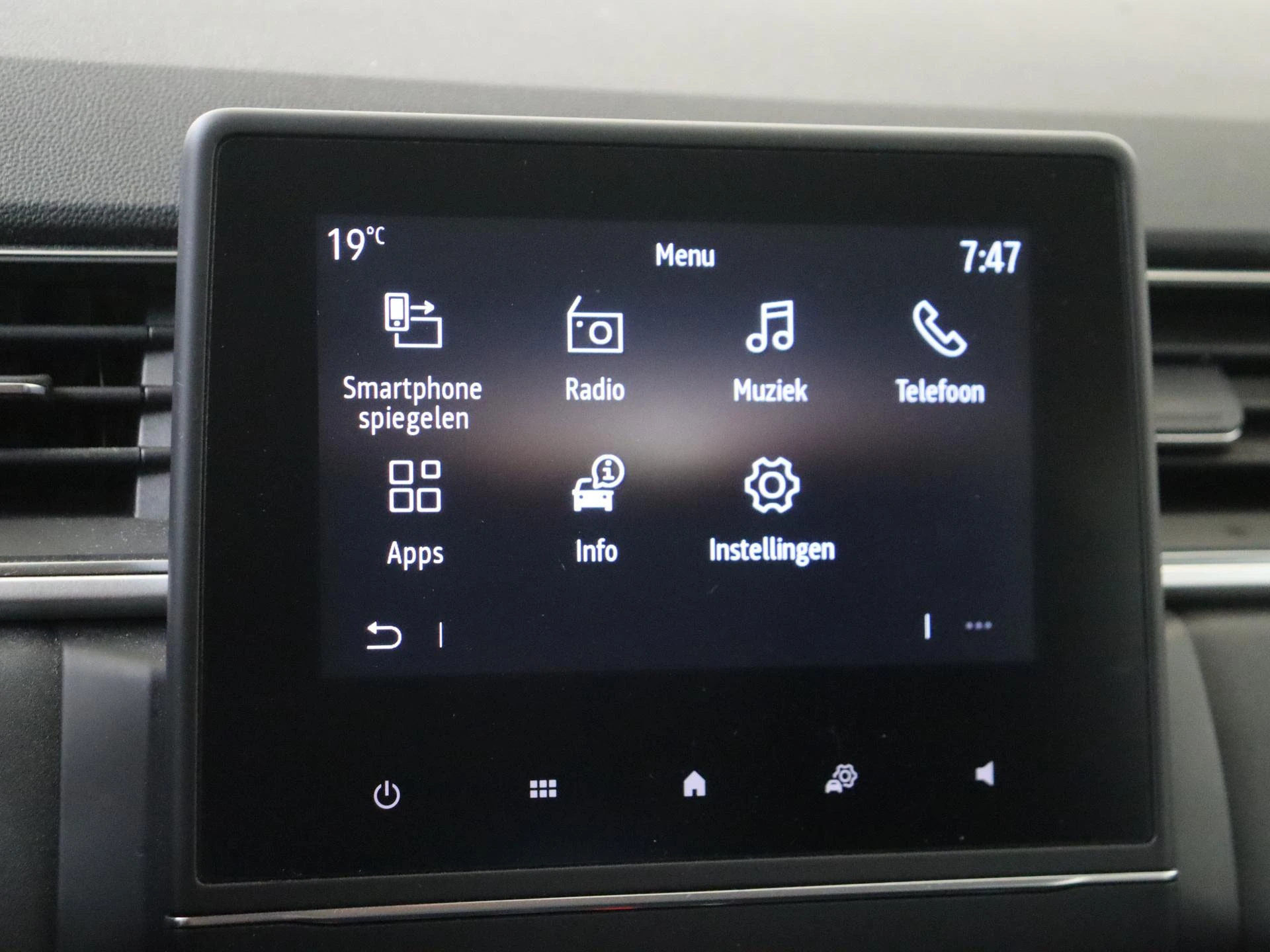 Renault-Captur-image-16