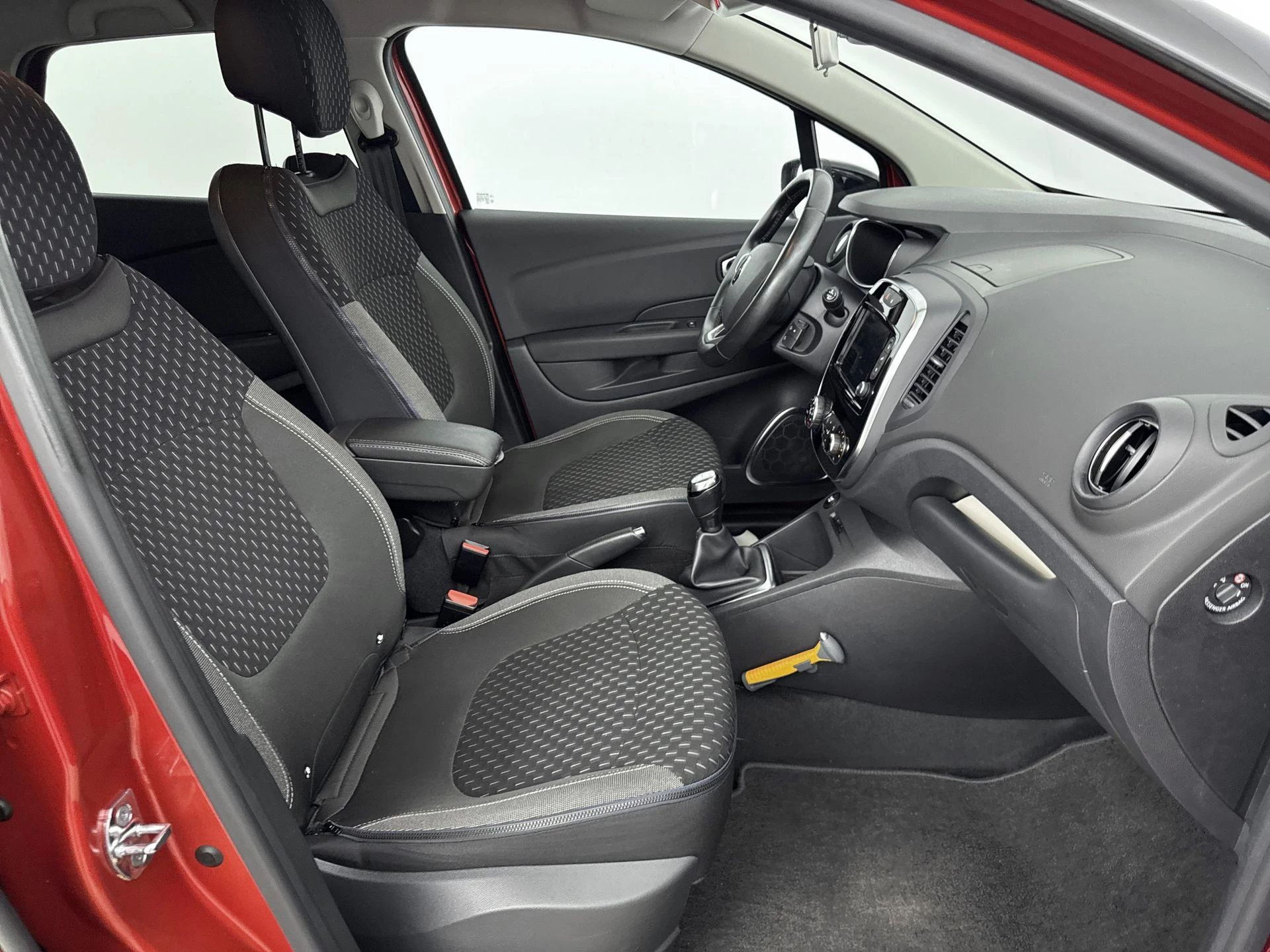 Renault-Captur-image-26