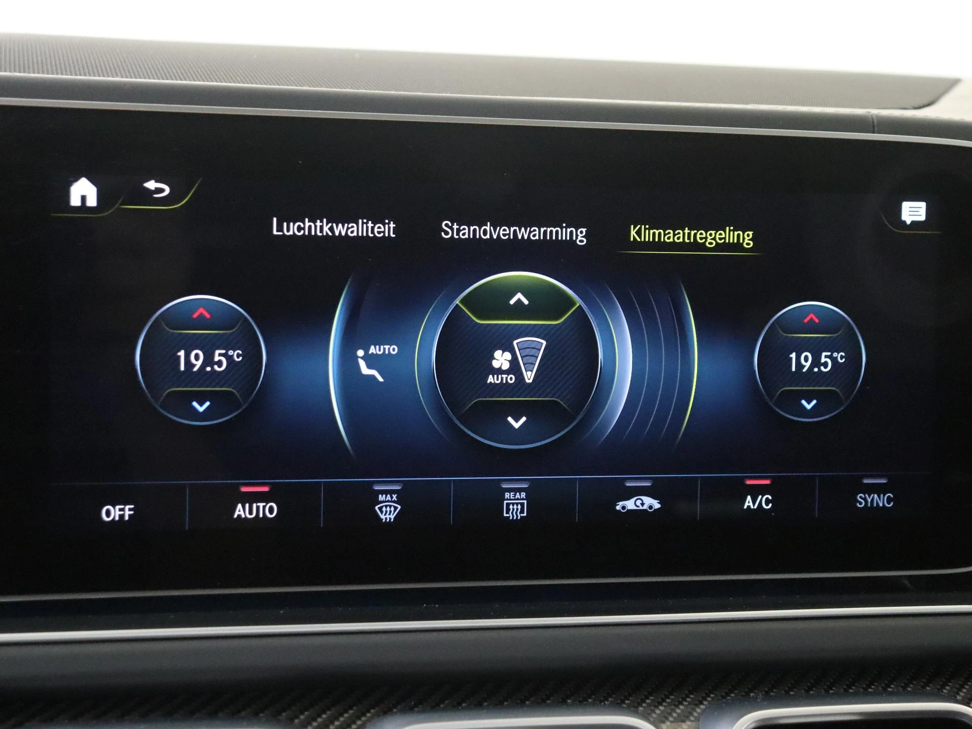 Mercedes-Benz-GLE-image-22