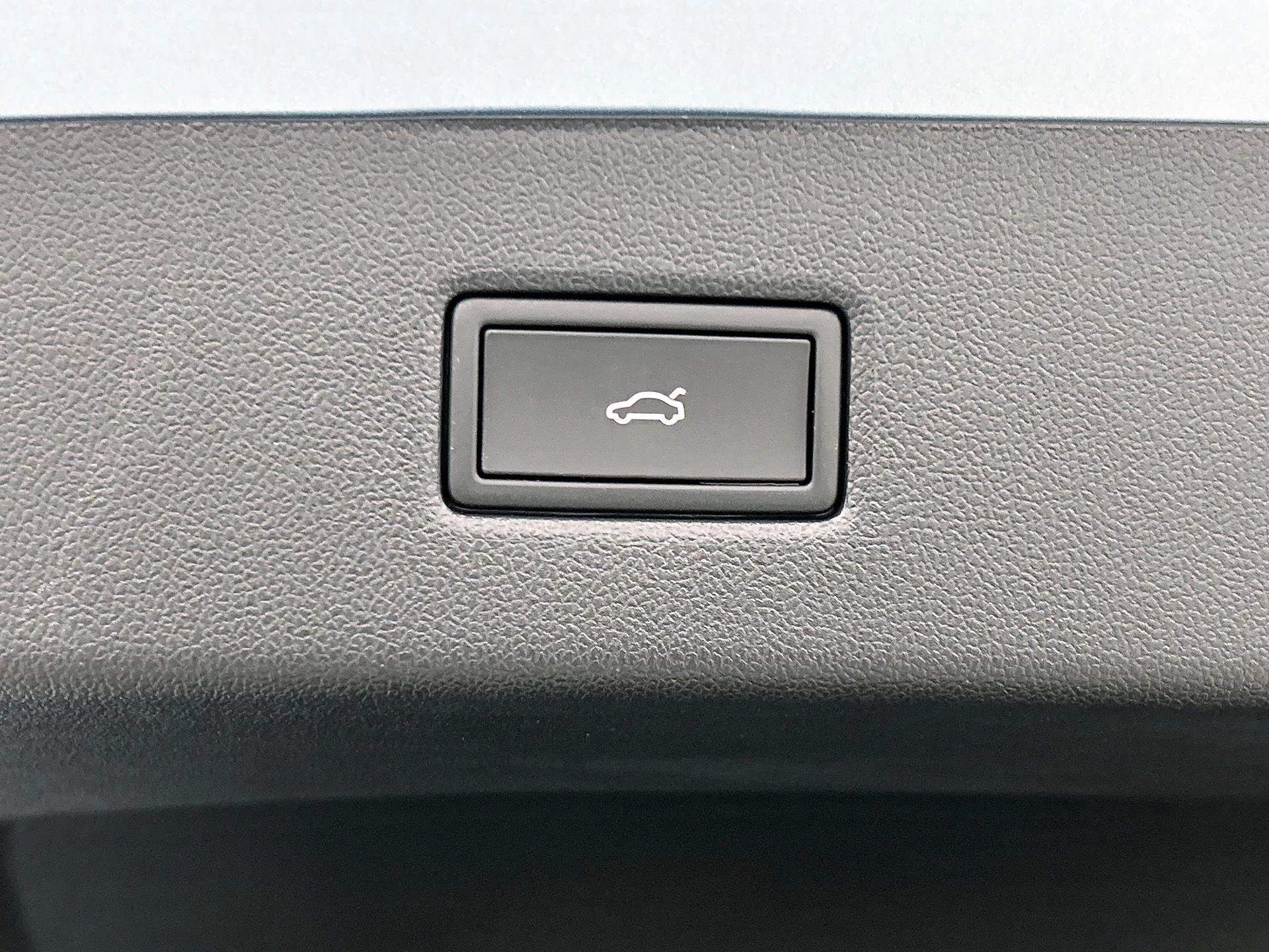 Ford Explorer Premium Extended Range RWD 77 kWh