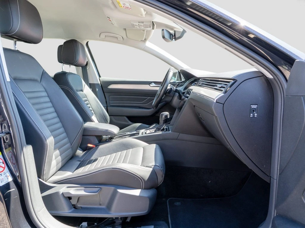 Volkswagen-Passat-image-6