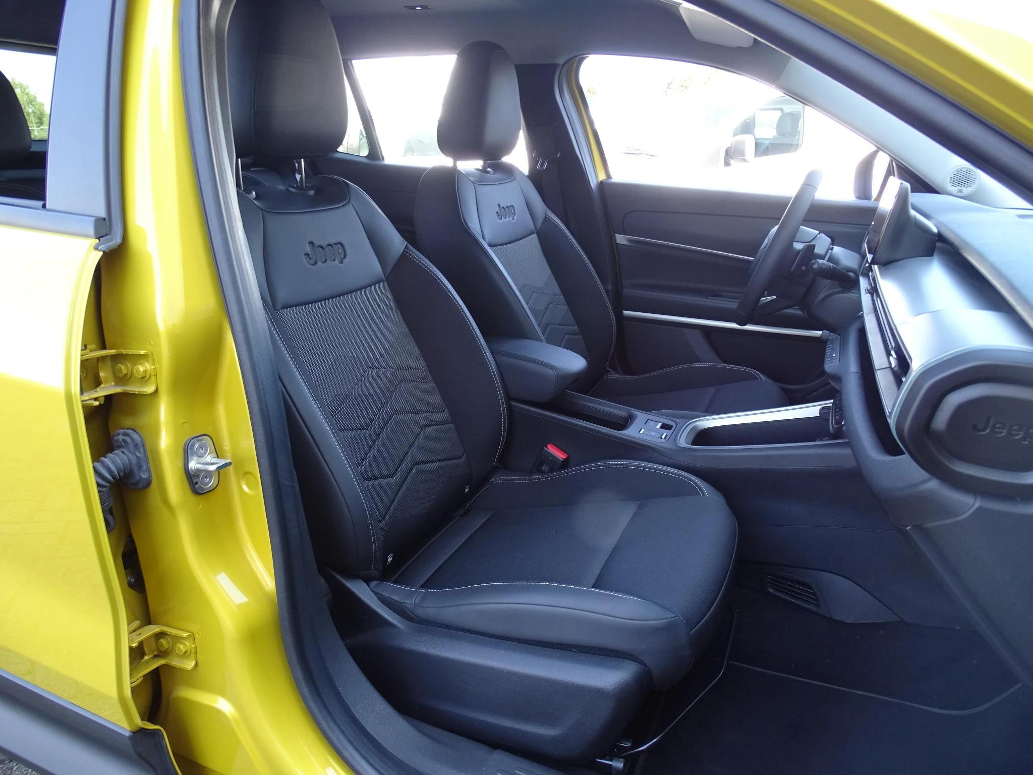 Jeep-Avenger-image-13