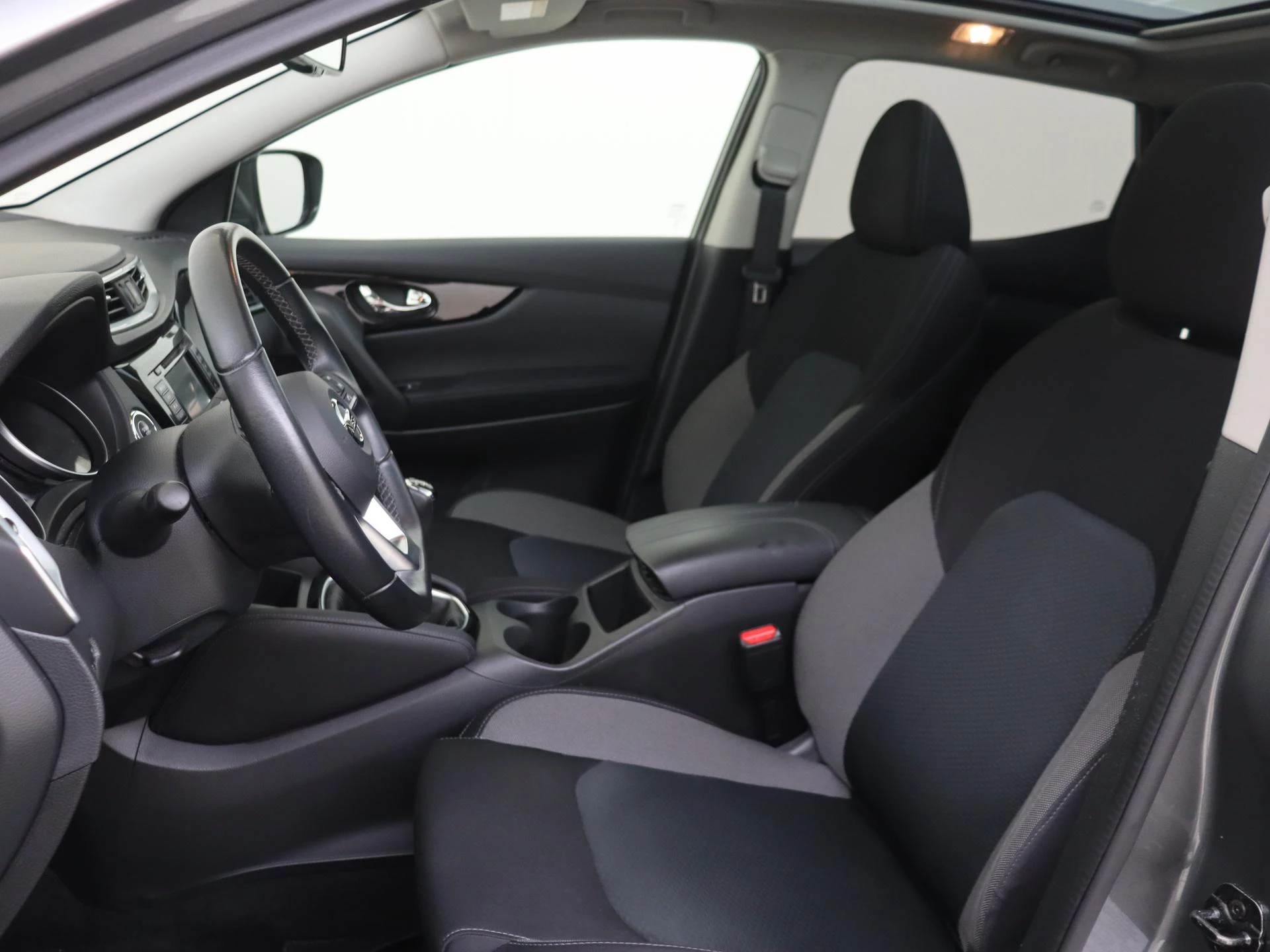 Nissan QASHQAI 1.3 DIG-T Design Edition