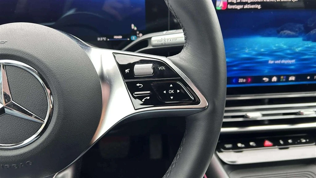 Mercedes-Benz-CLA-image-11
