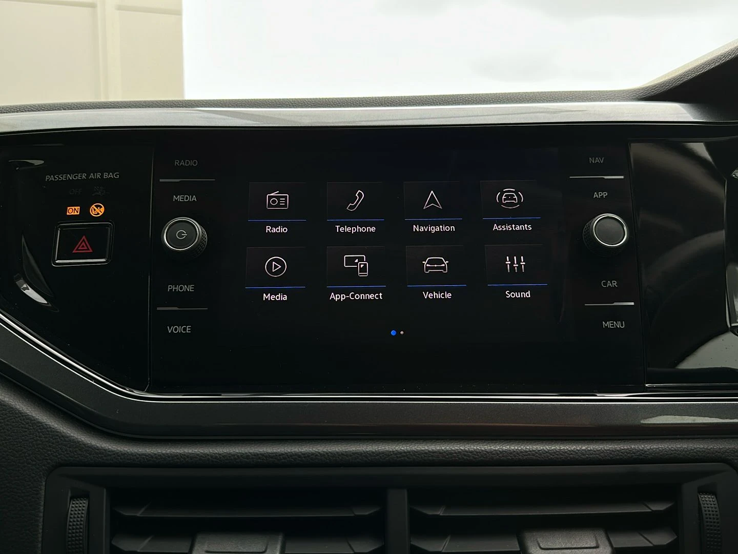 Volkswagen-Polo-image-10