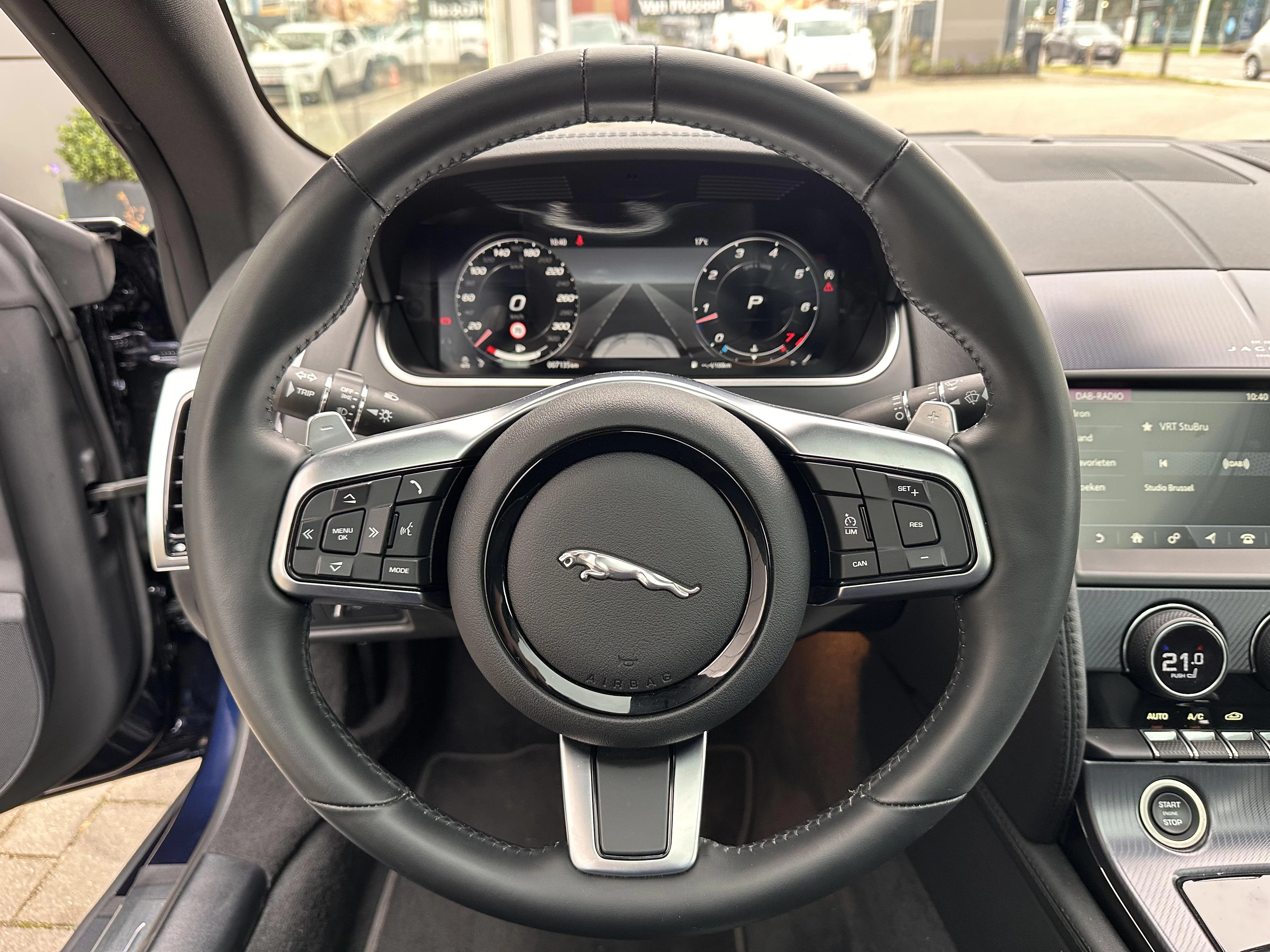 Jaguar-F-Type-image-13