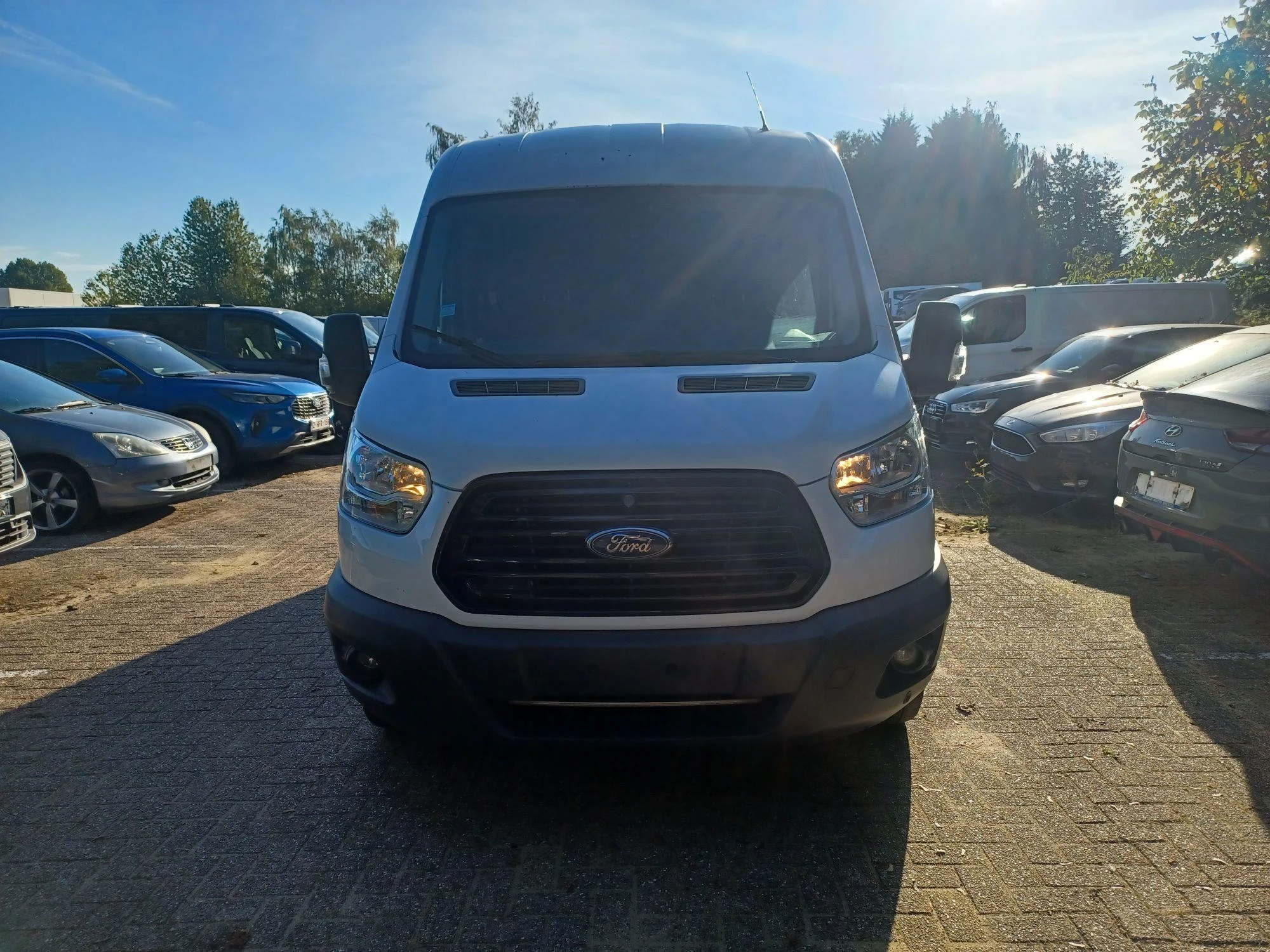 Ford-Transit-image-1