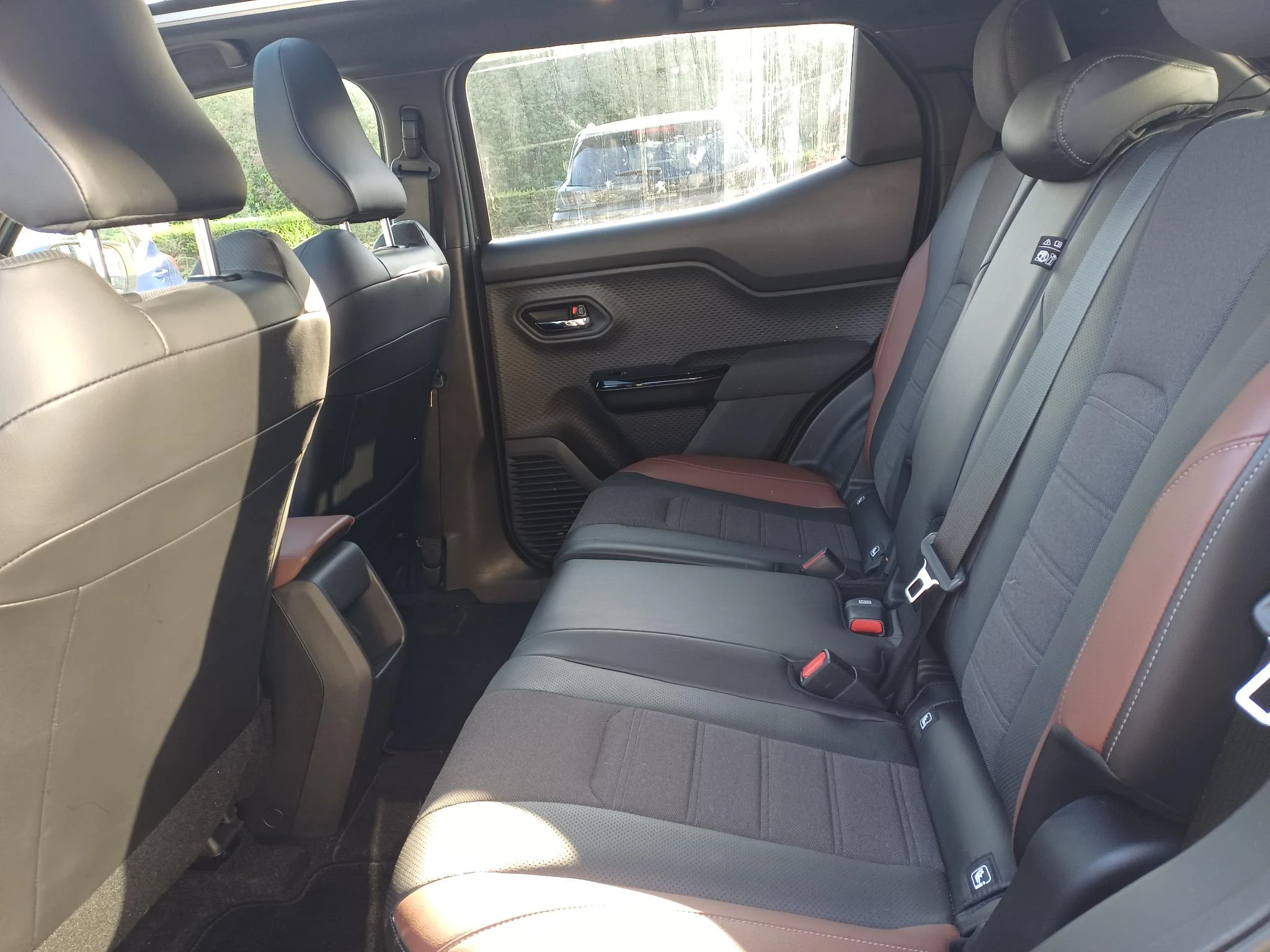 Suzuki-e Vitara-image-18