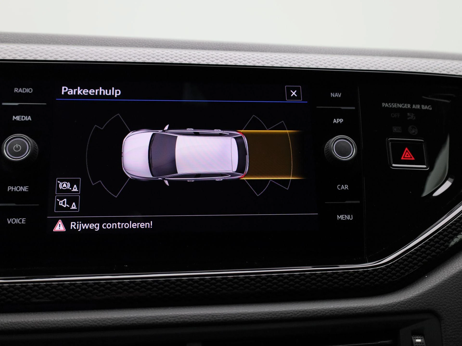 Volkswagen-Polo-image-26