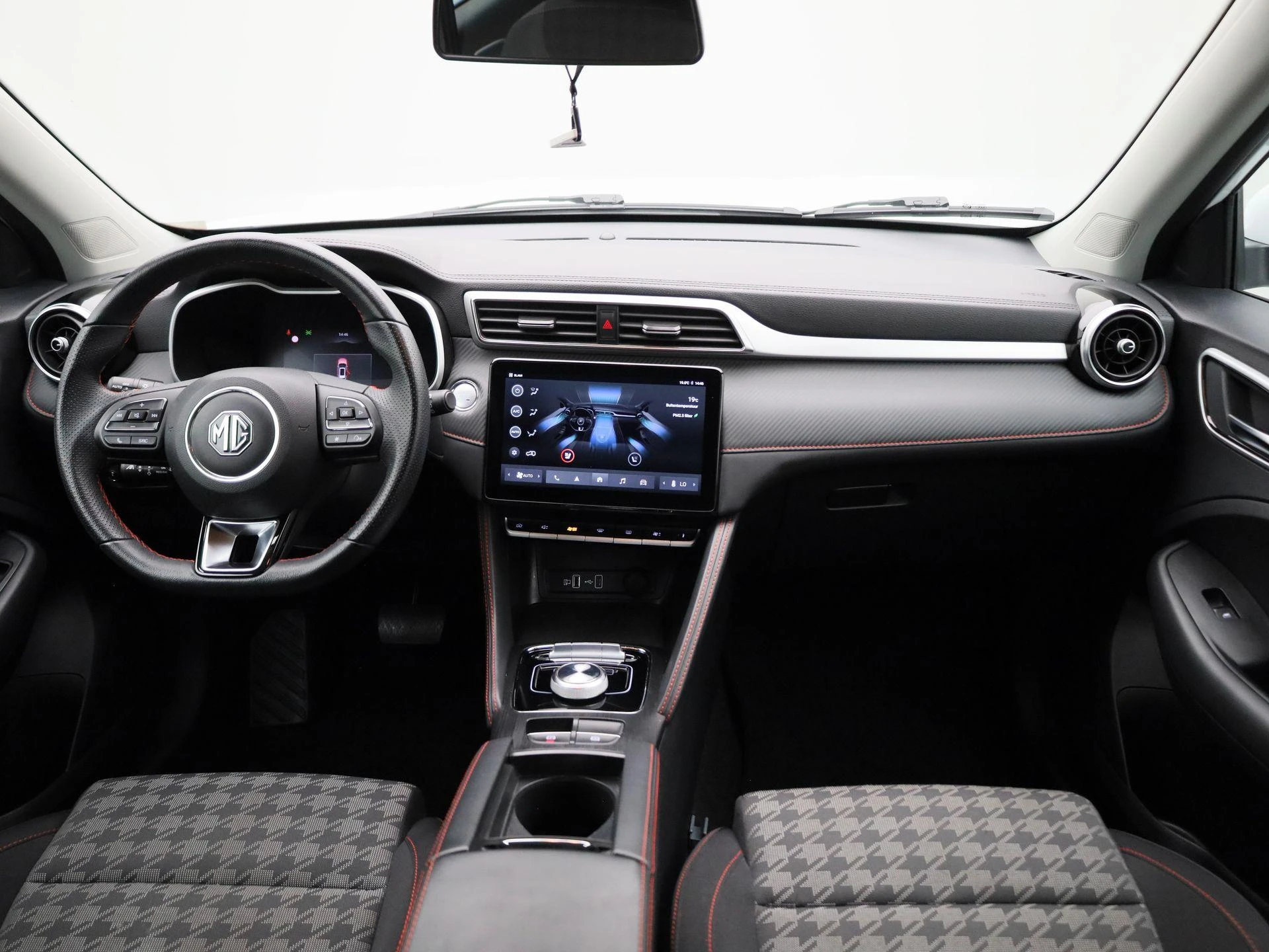 MG ZS EV - 35