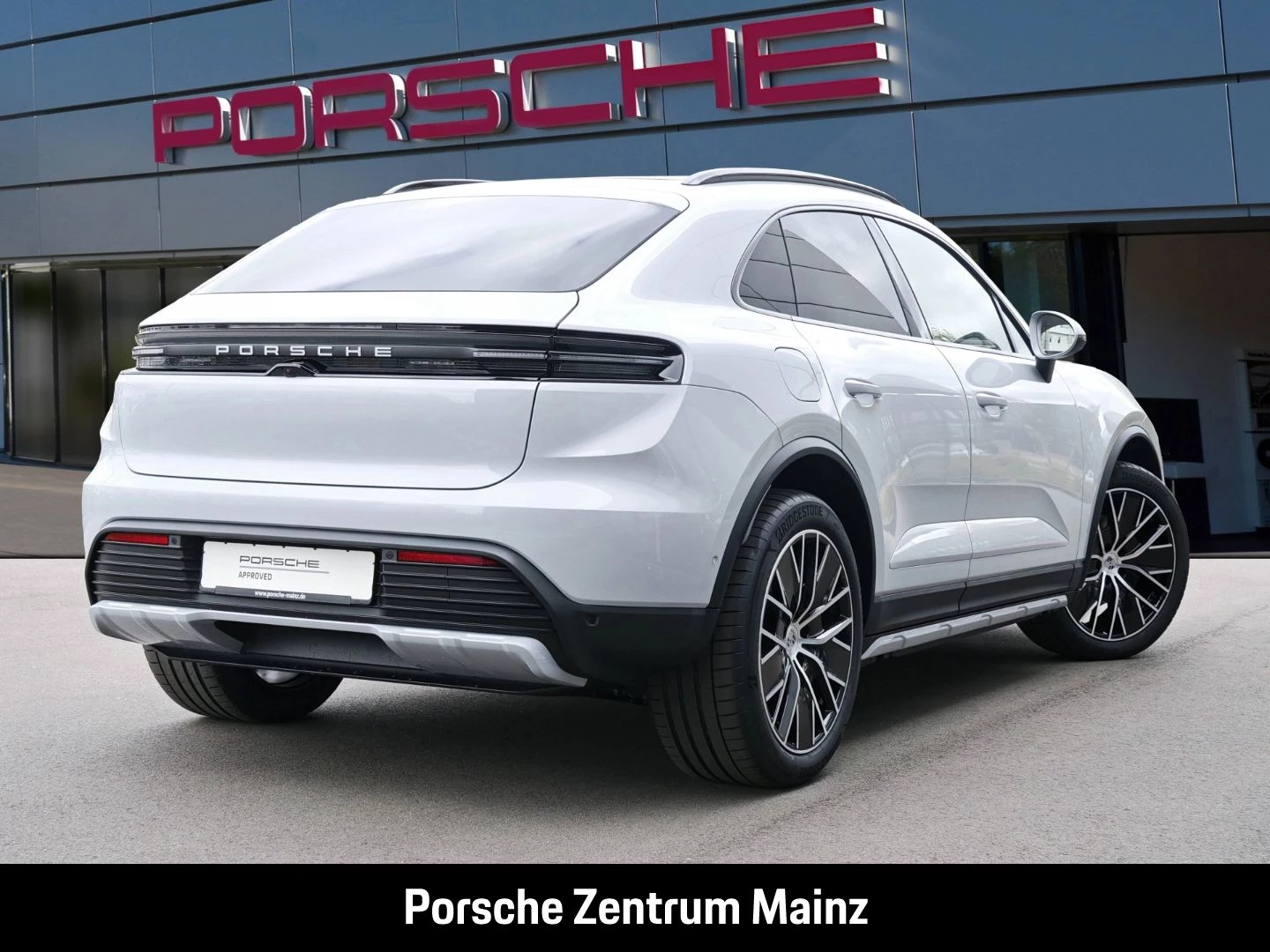 Porsche Macan BOSE Sitzbelüftung Abstandstempomat s