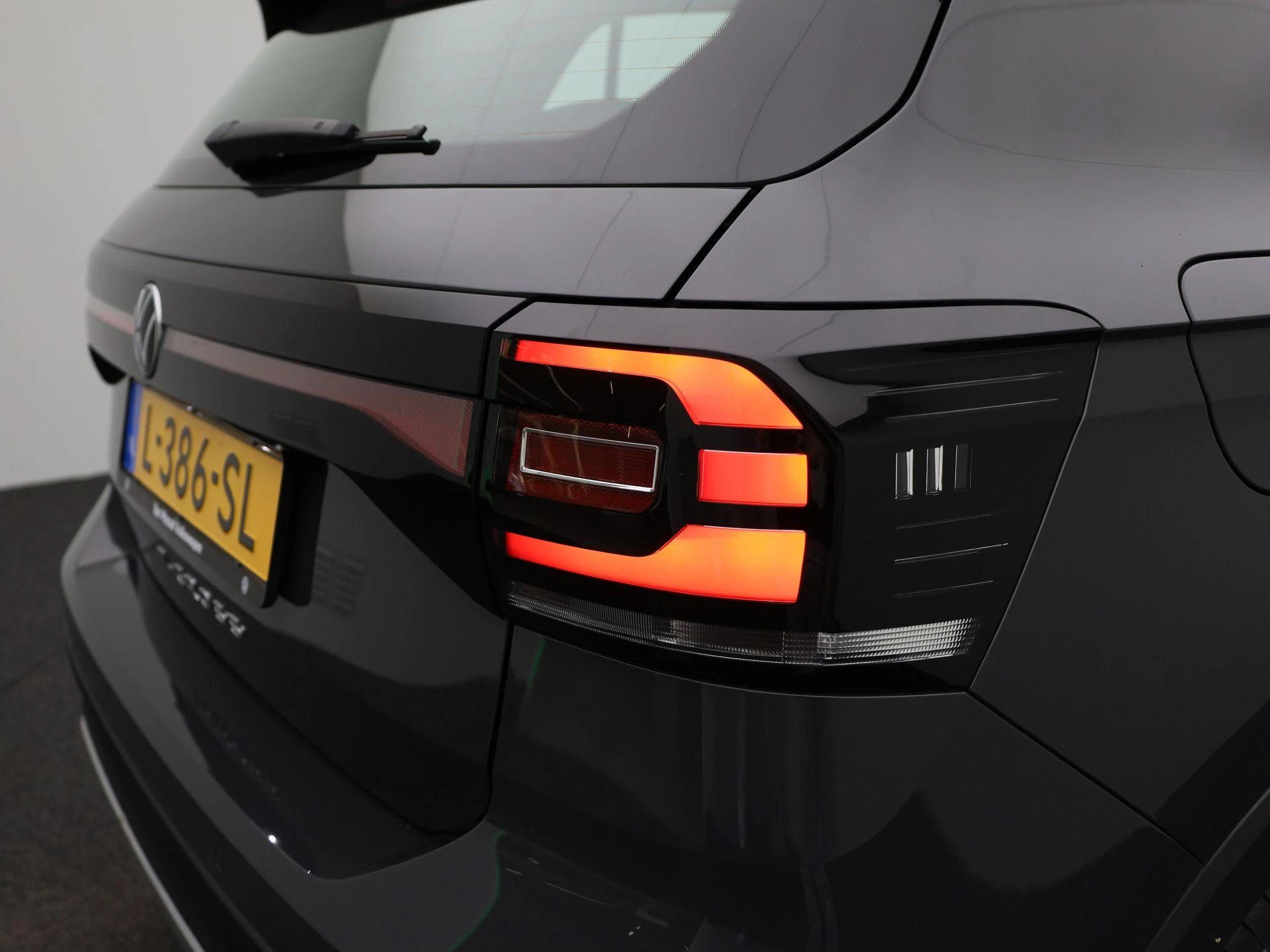 Volkswagen-T-Cross-image-29