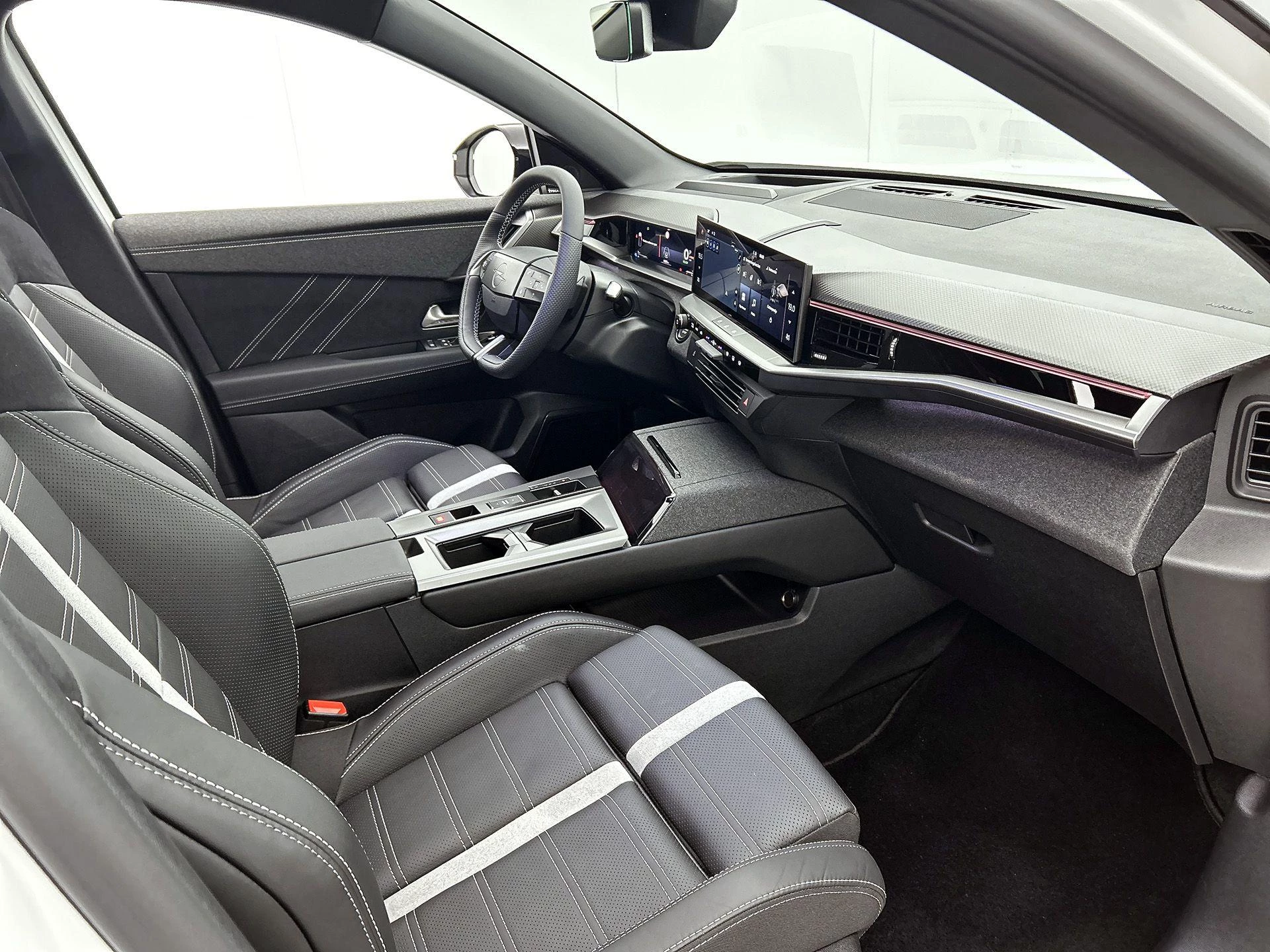 Opel-Grandland-image-22