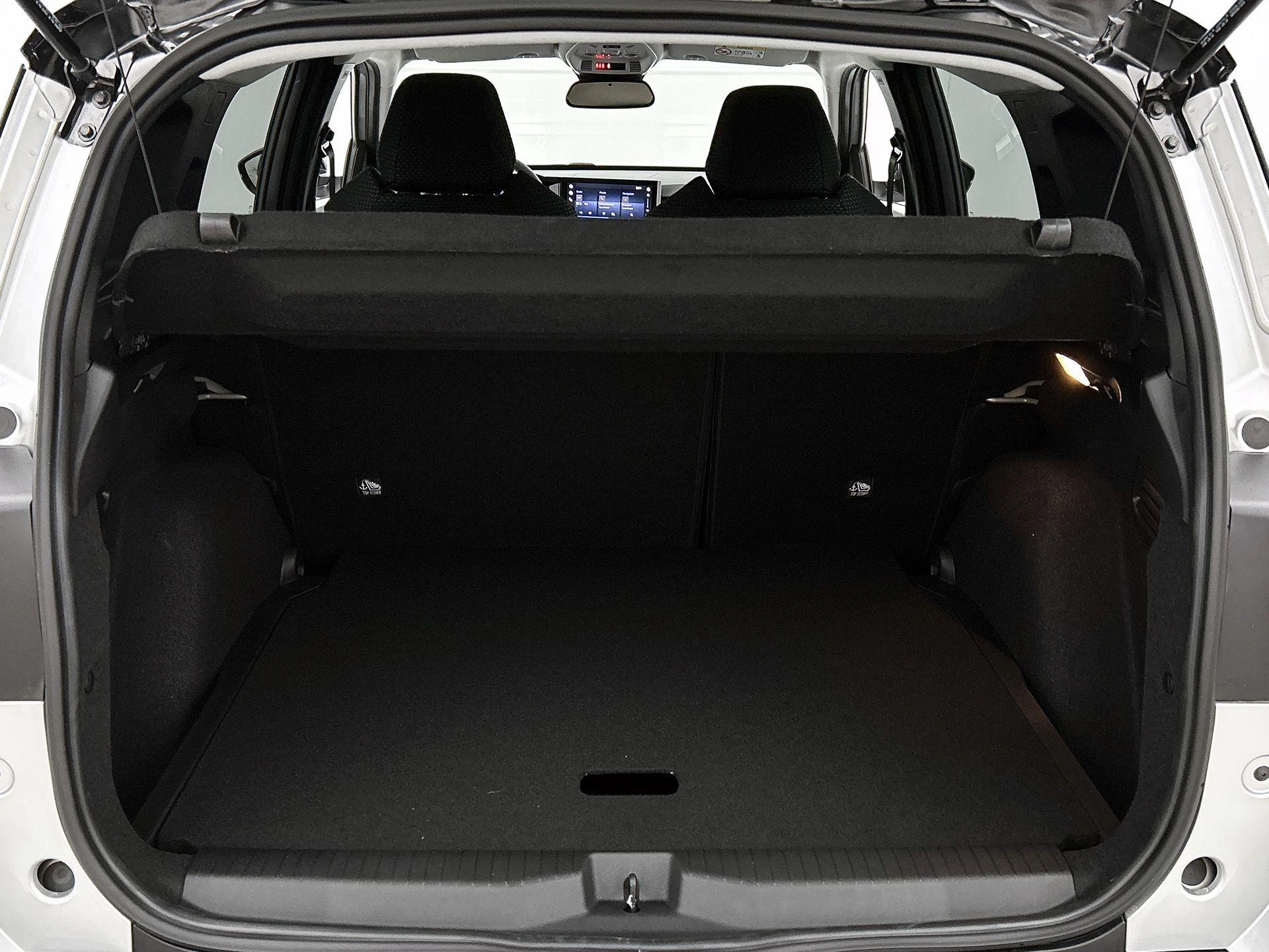Opel-Frontera-image-23