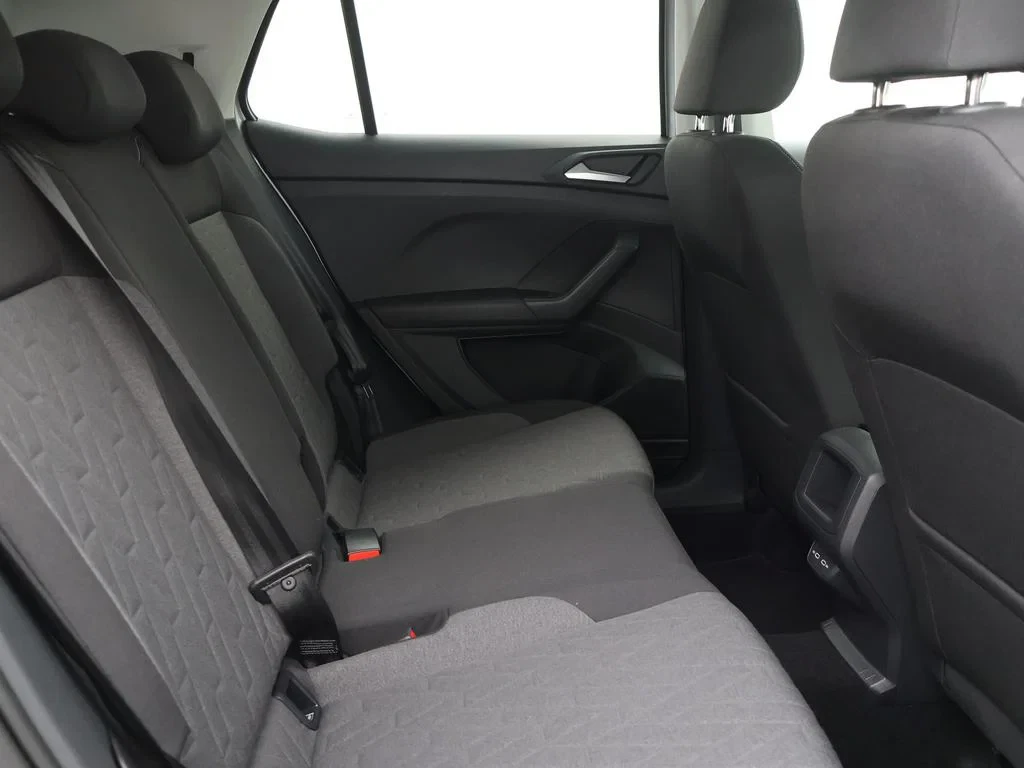 Volkswagen-T-Cross-image-11