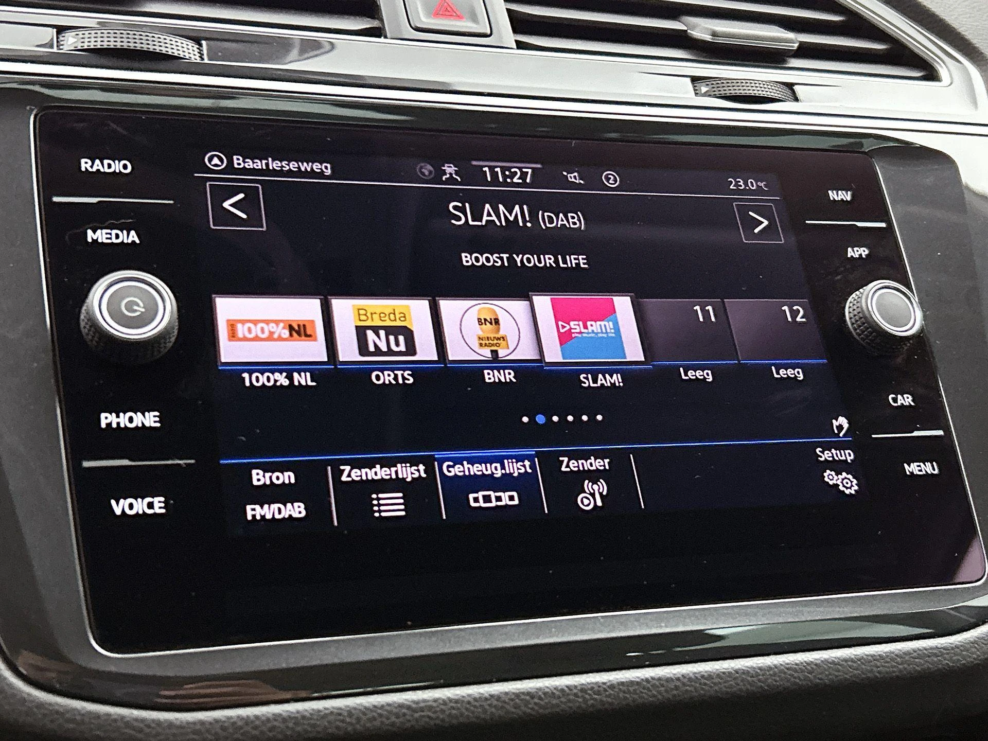 Volkswagen-Tiguan-image-6