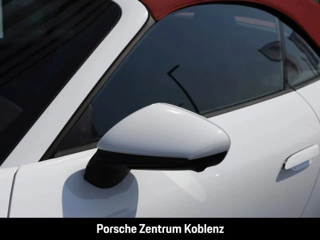Porsche-911-image-8
