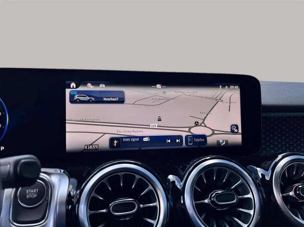 Mercedes-Benz-EQB-image-13