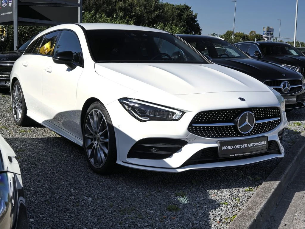 Mercedes-Benz-CLA 200 d-image-4