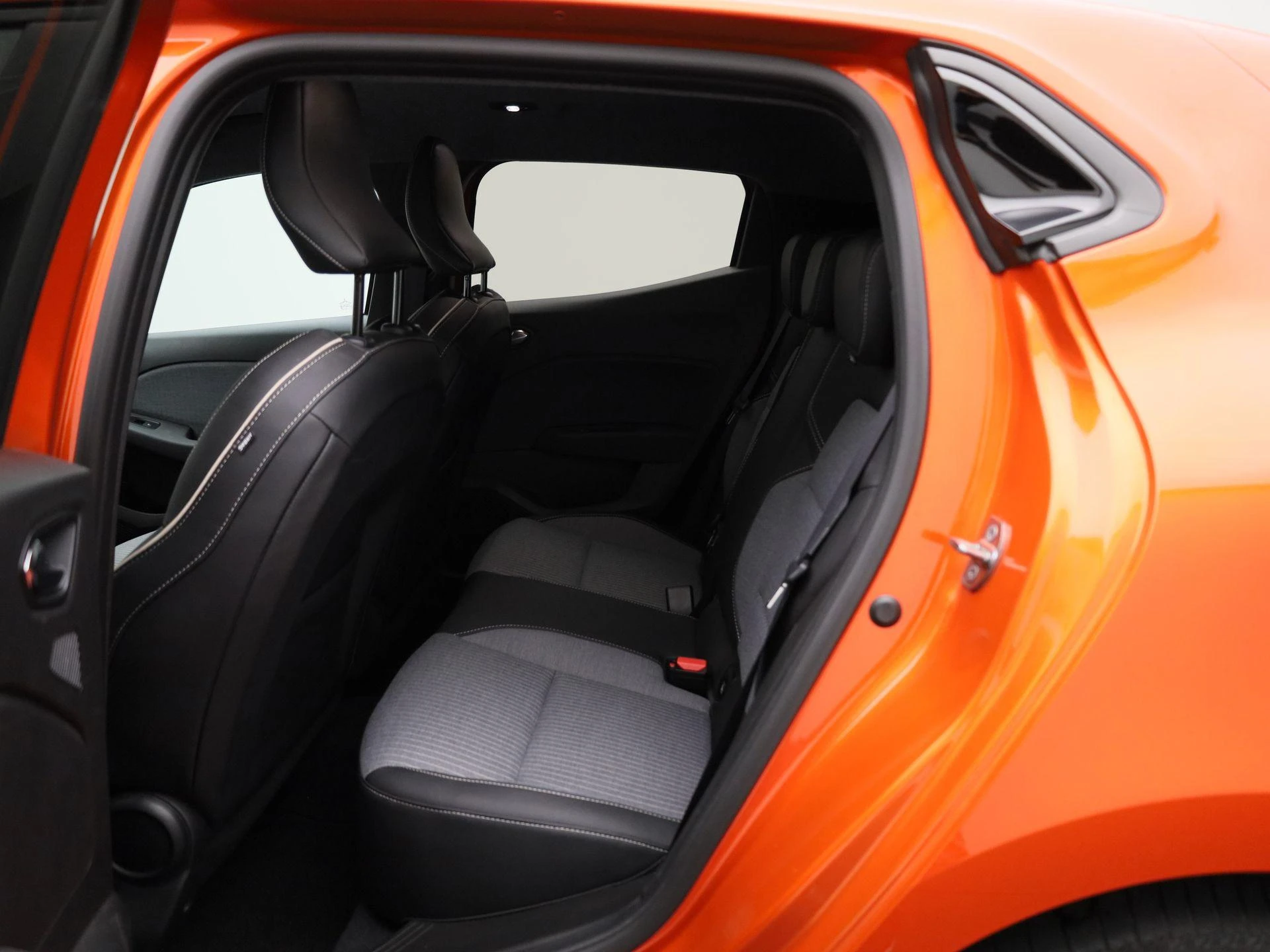 Renault Clio - 10