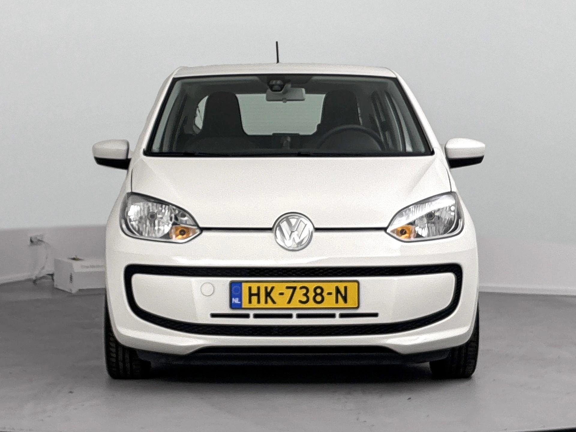 Volkswagen-up!-image-4