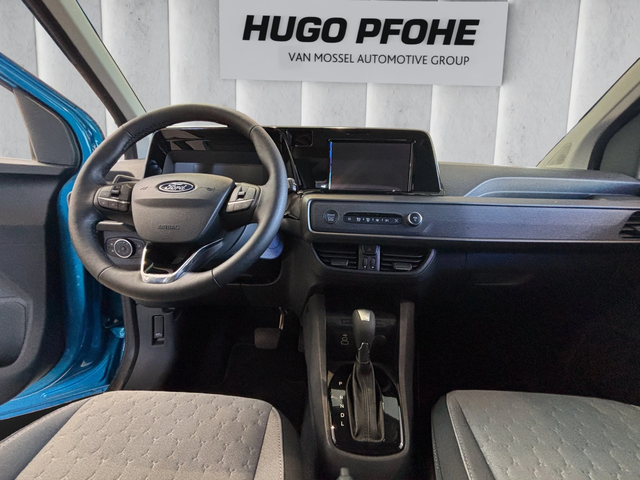 Ford-Tourneo Courier-image-11