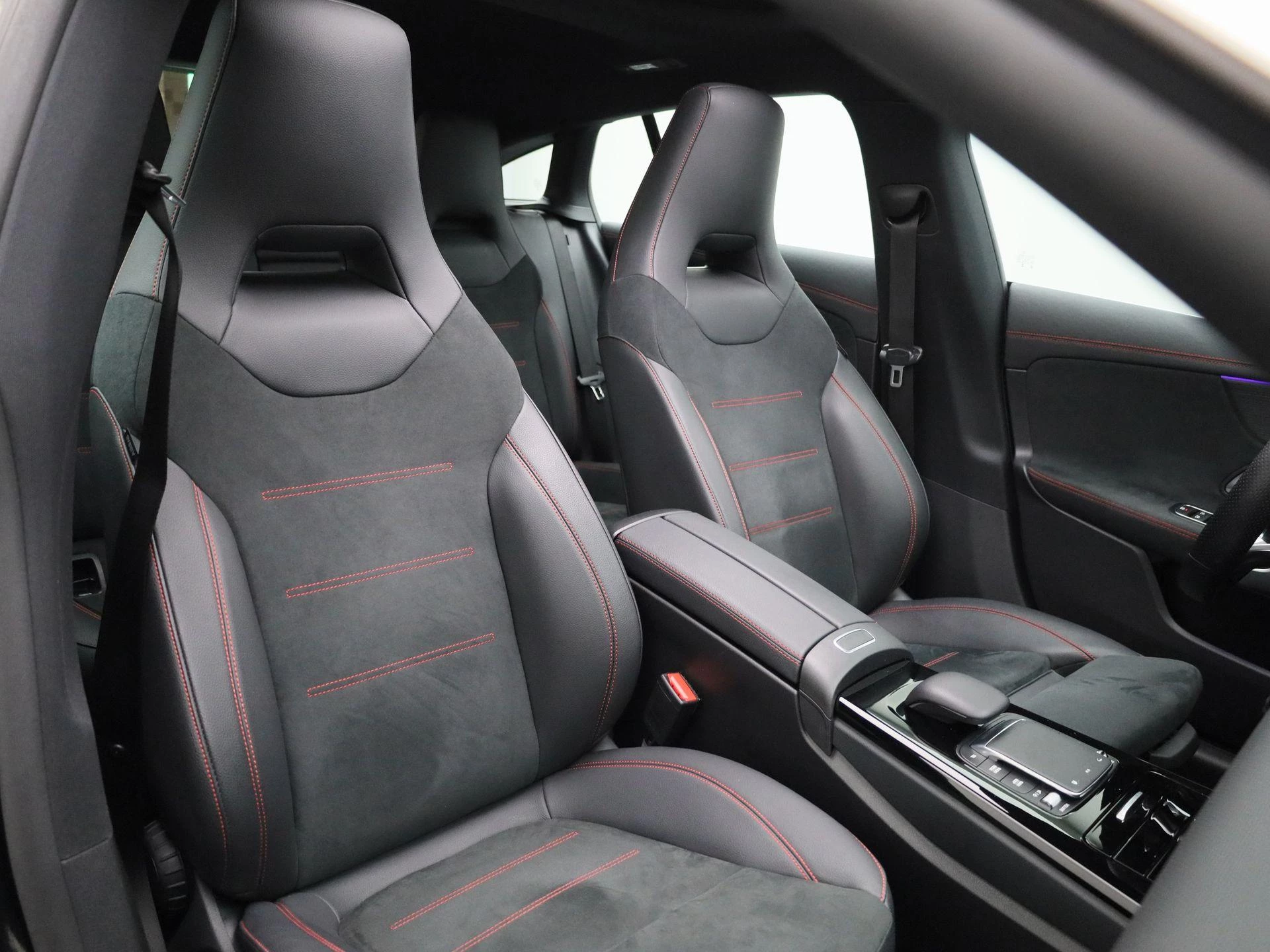 Mercedes-Benz CLA Shooting Brake 250 e AMG Line