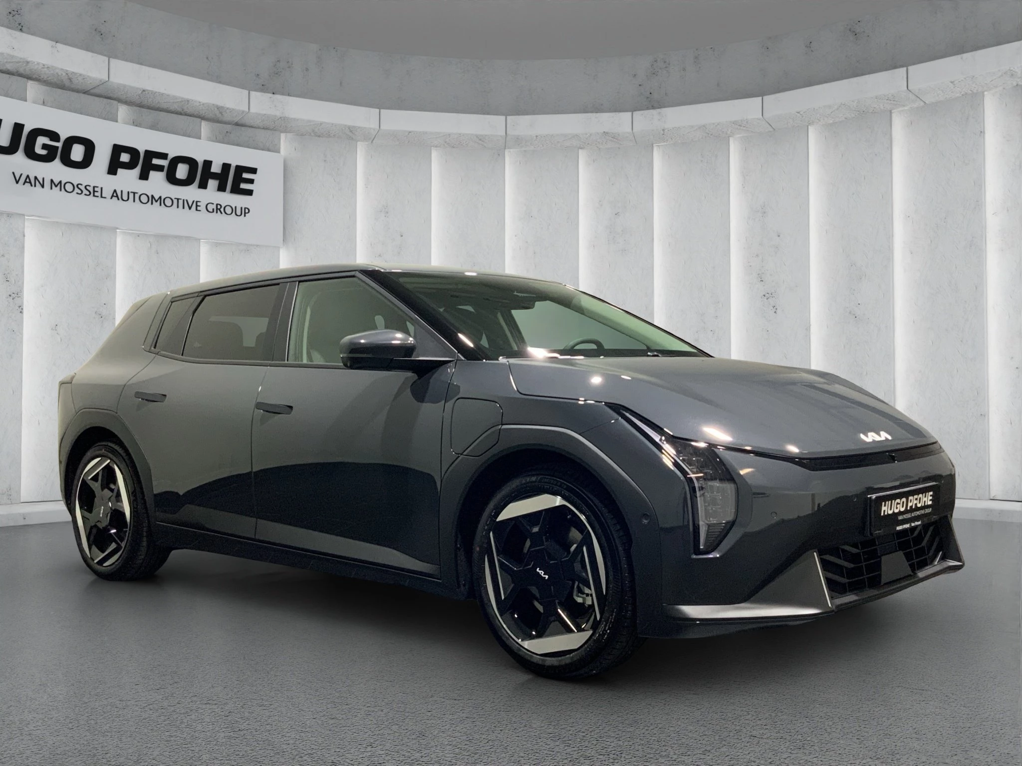 Kia EV4 Hatchback Earth 81 kWh 150 kW Frontantrieb Schräghecklimousine. 5-türig