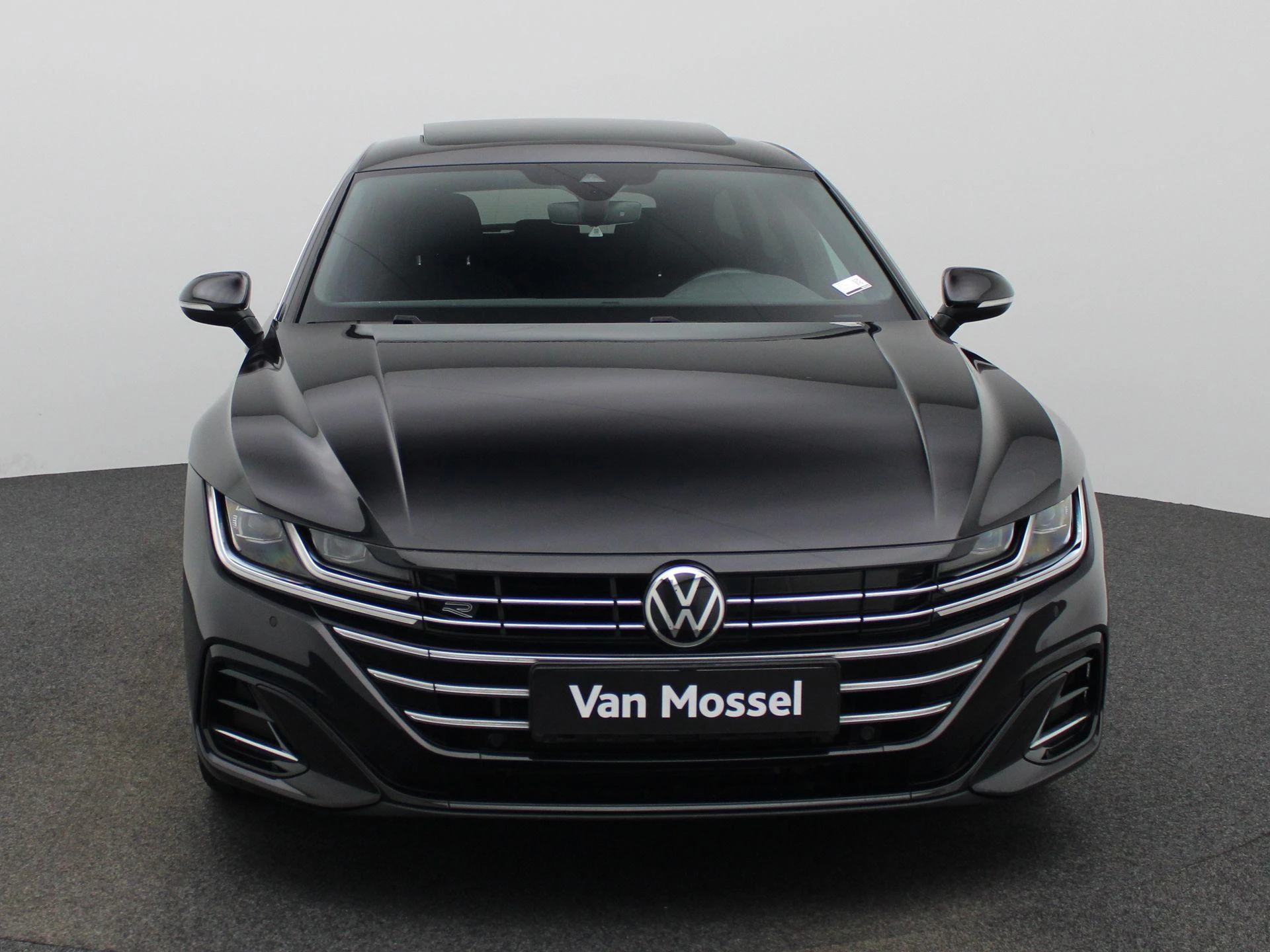 Volkswagen-Arteon-image-2
