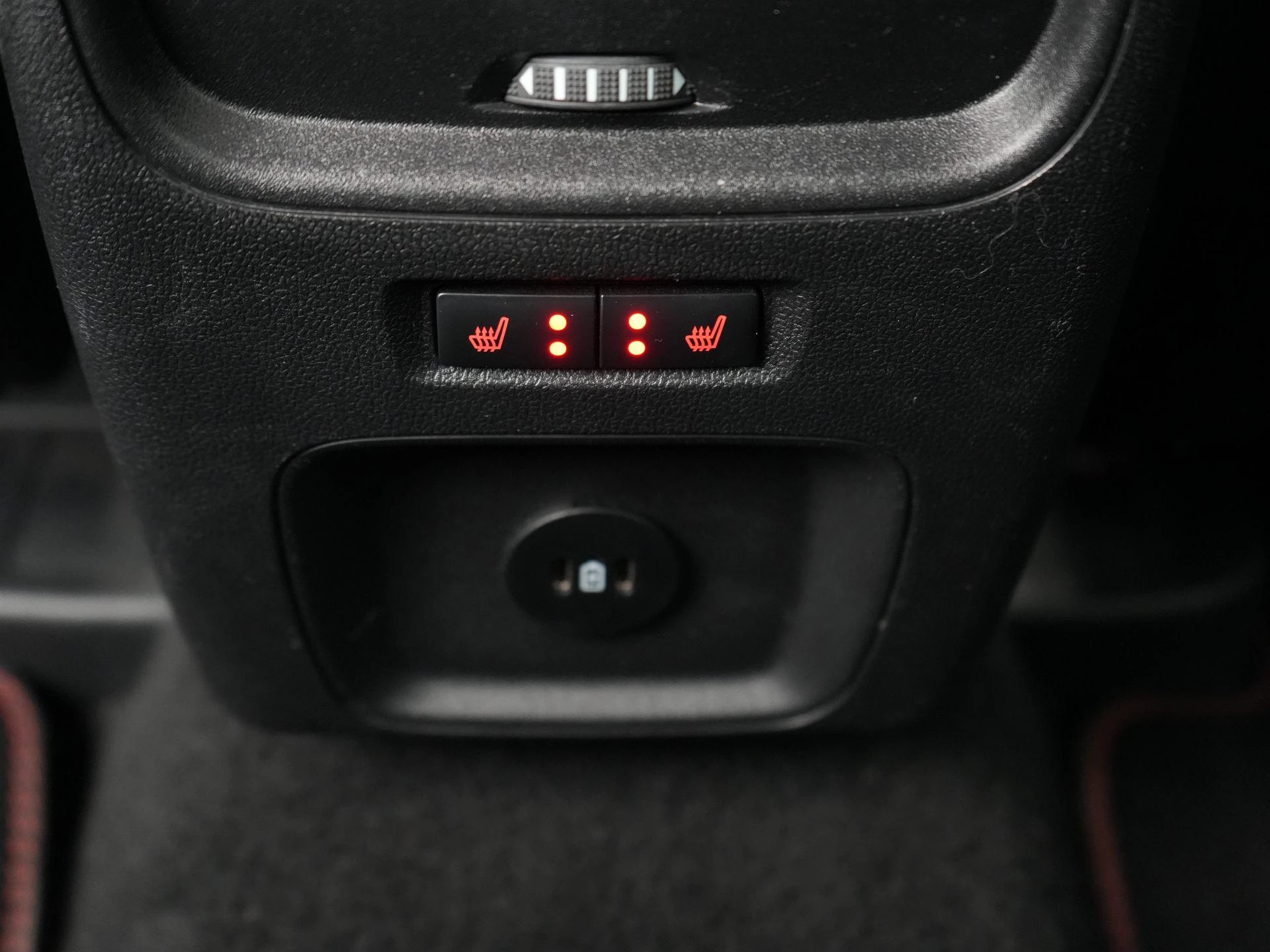 Ford-Kuga-image-8
