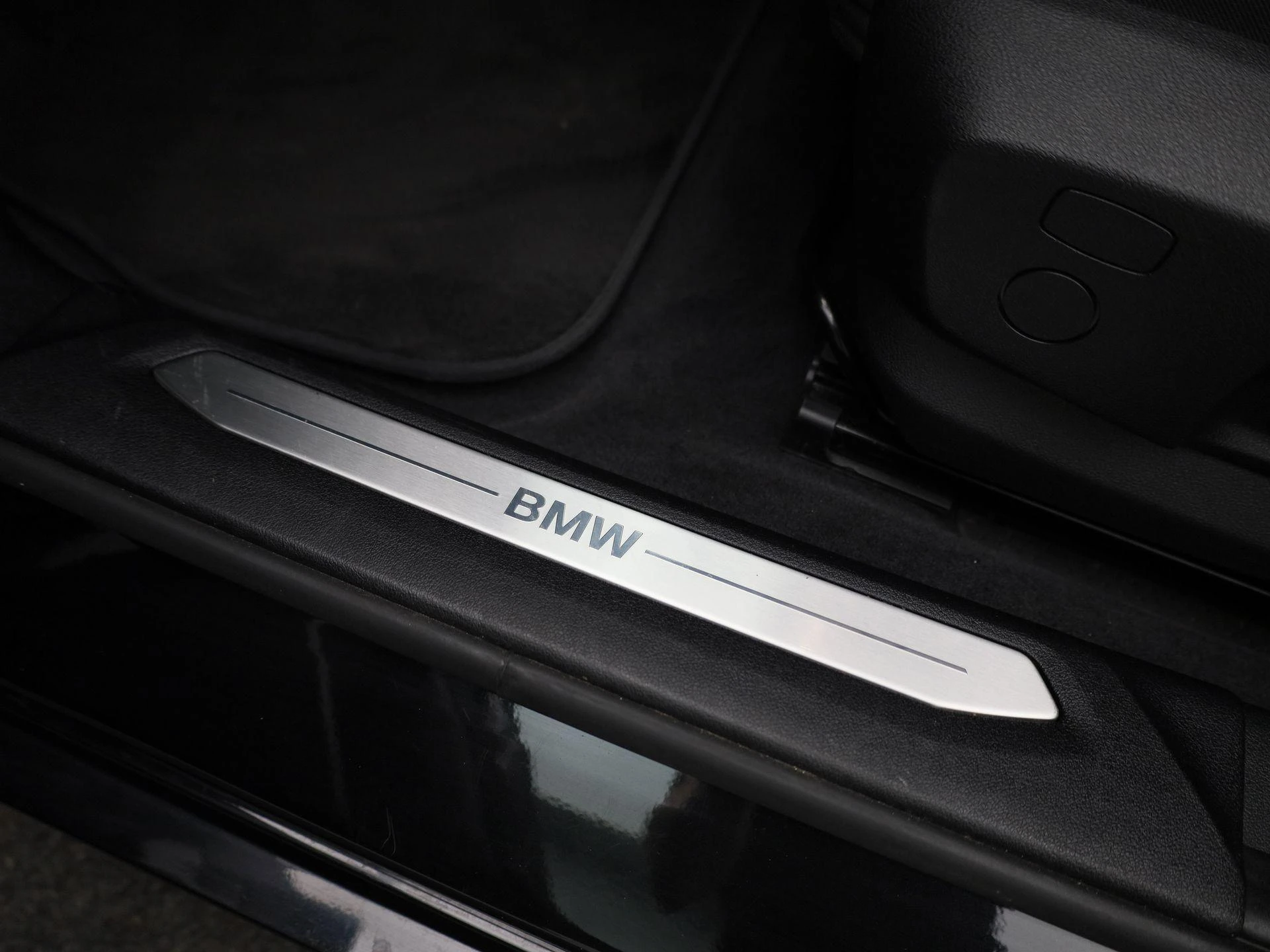 BMW-1 Reeks-image-31