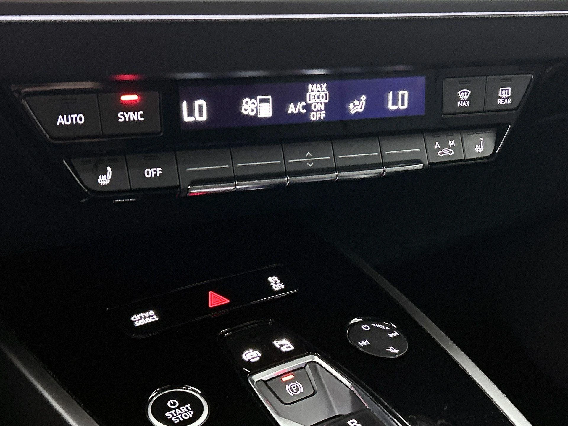 Audi-Q4 e-tron-image-25