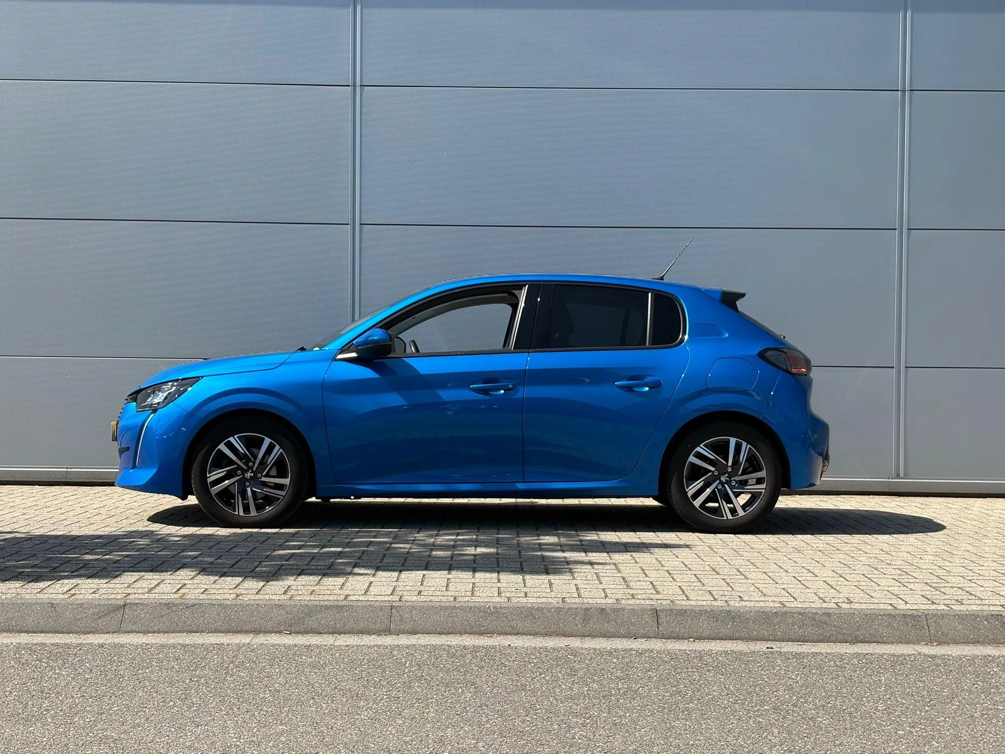 Peugeot 208 1.2 PureTech 100 Allure