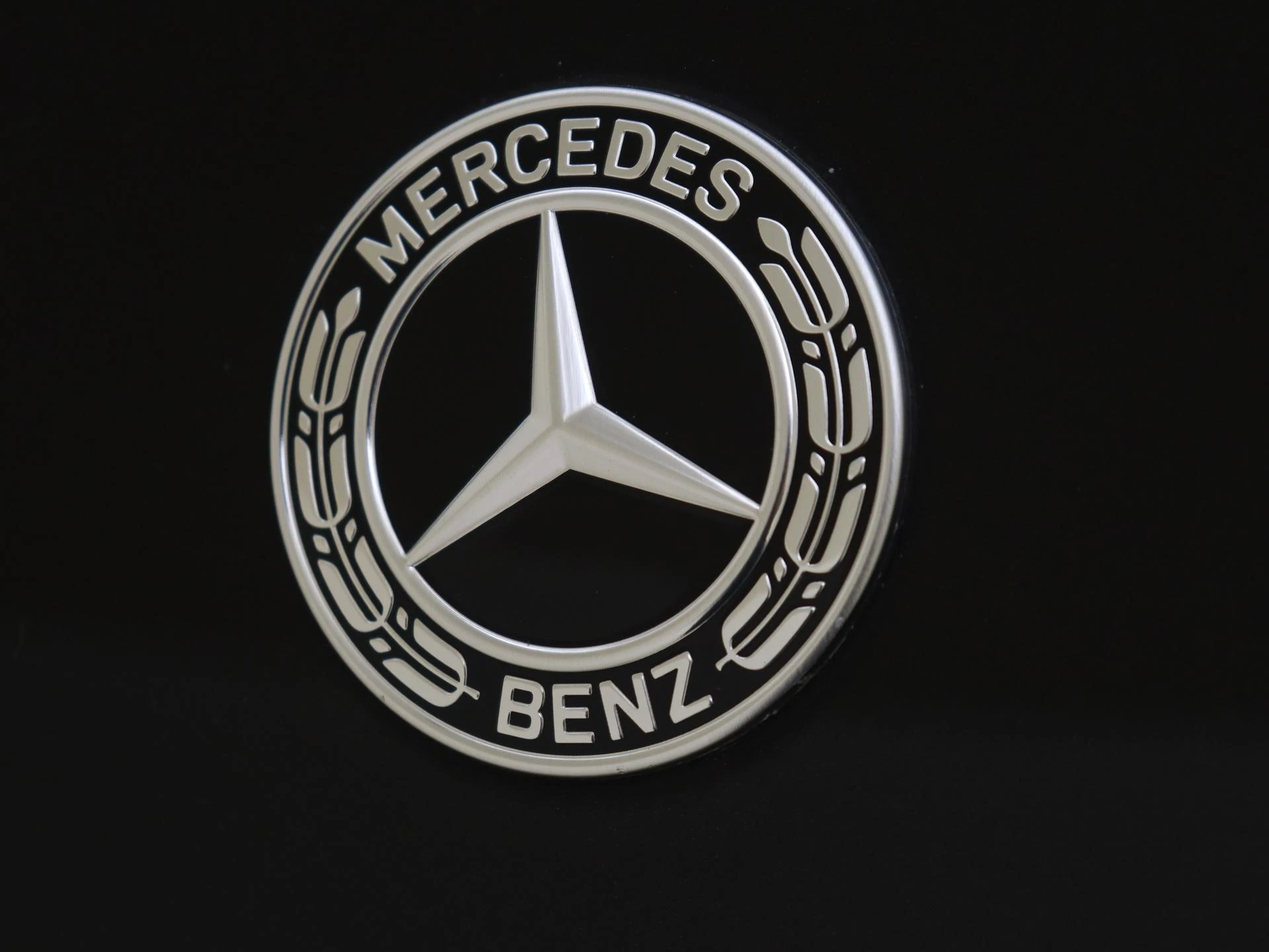 Mercedes-Benz-E-Klasse-image-26