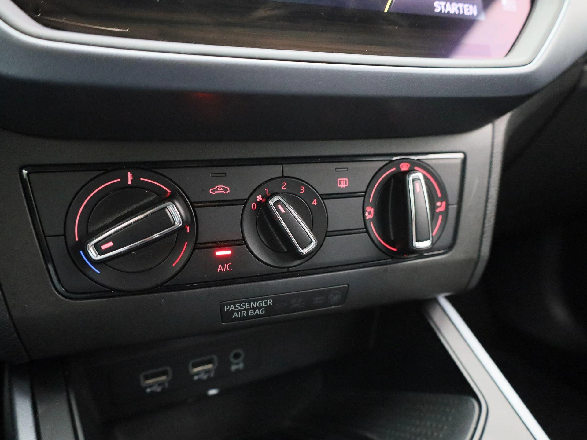 SEAT-Arona-image-21