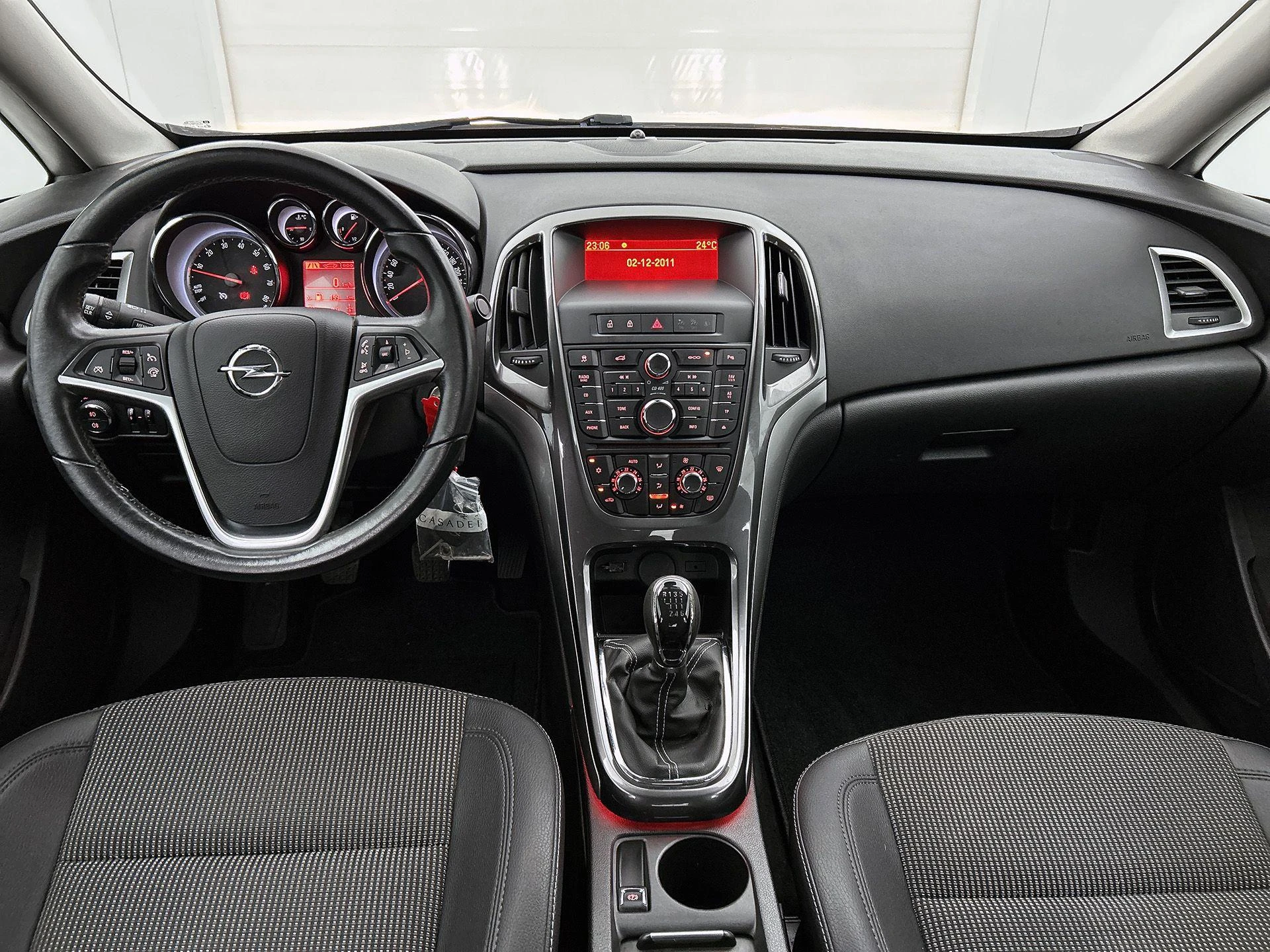 Opel-Astra-image-16