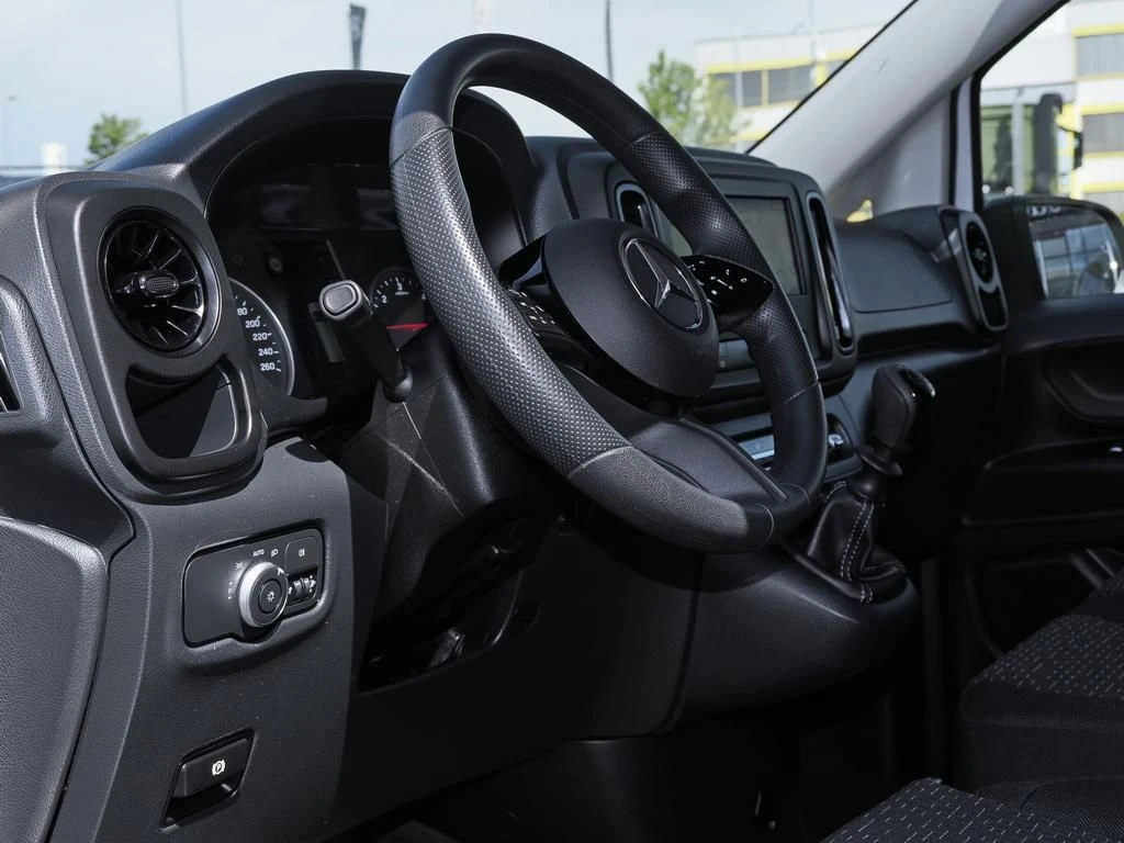 Mercedes-Benz-Vito 116-image-8