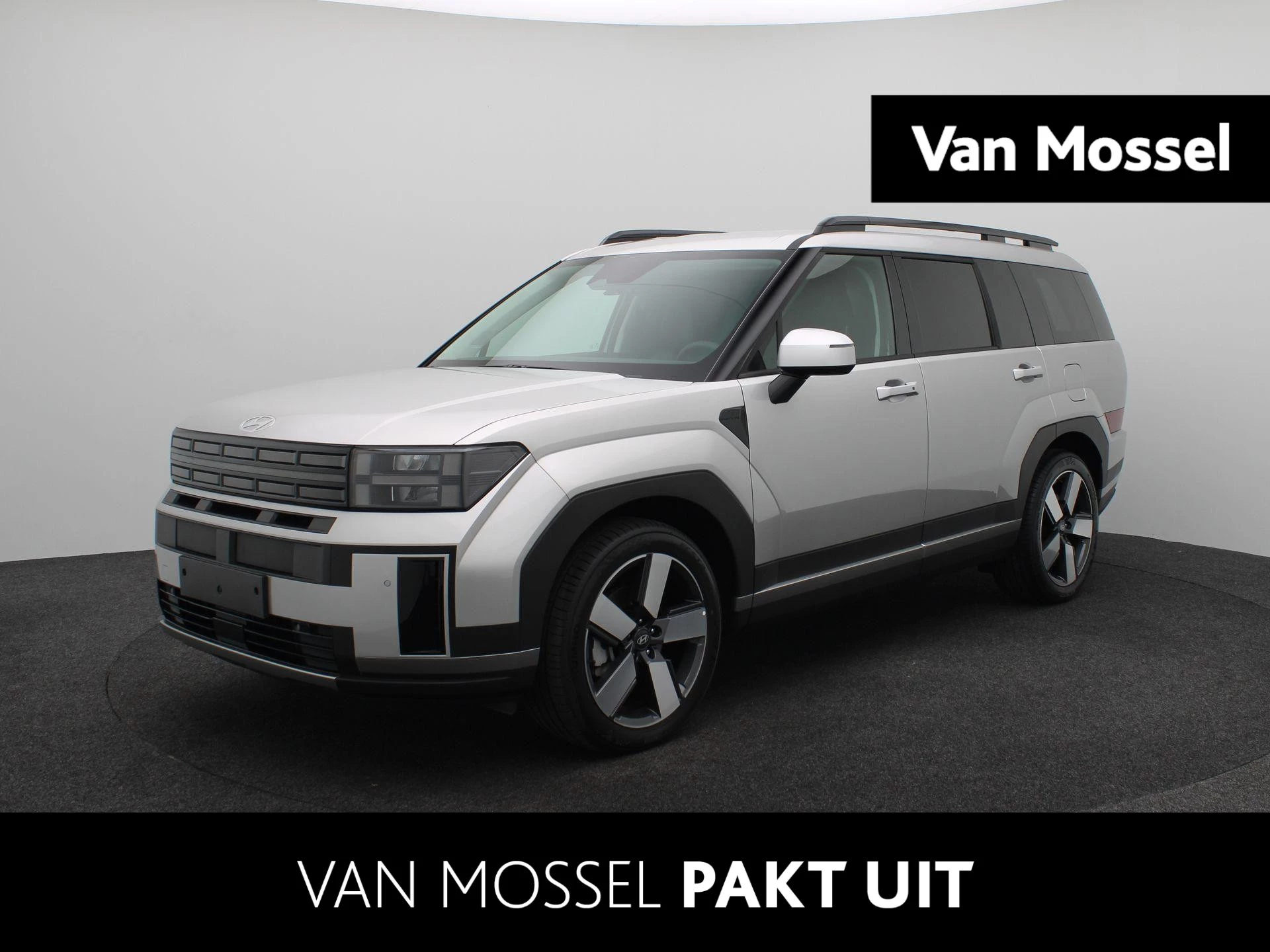 Hyundai-Santa Fe-image-0