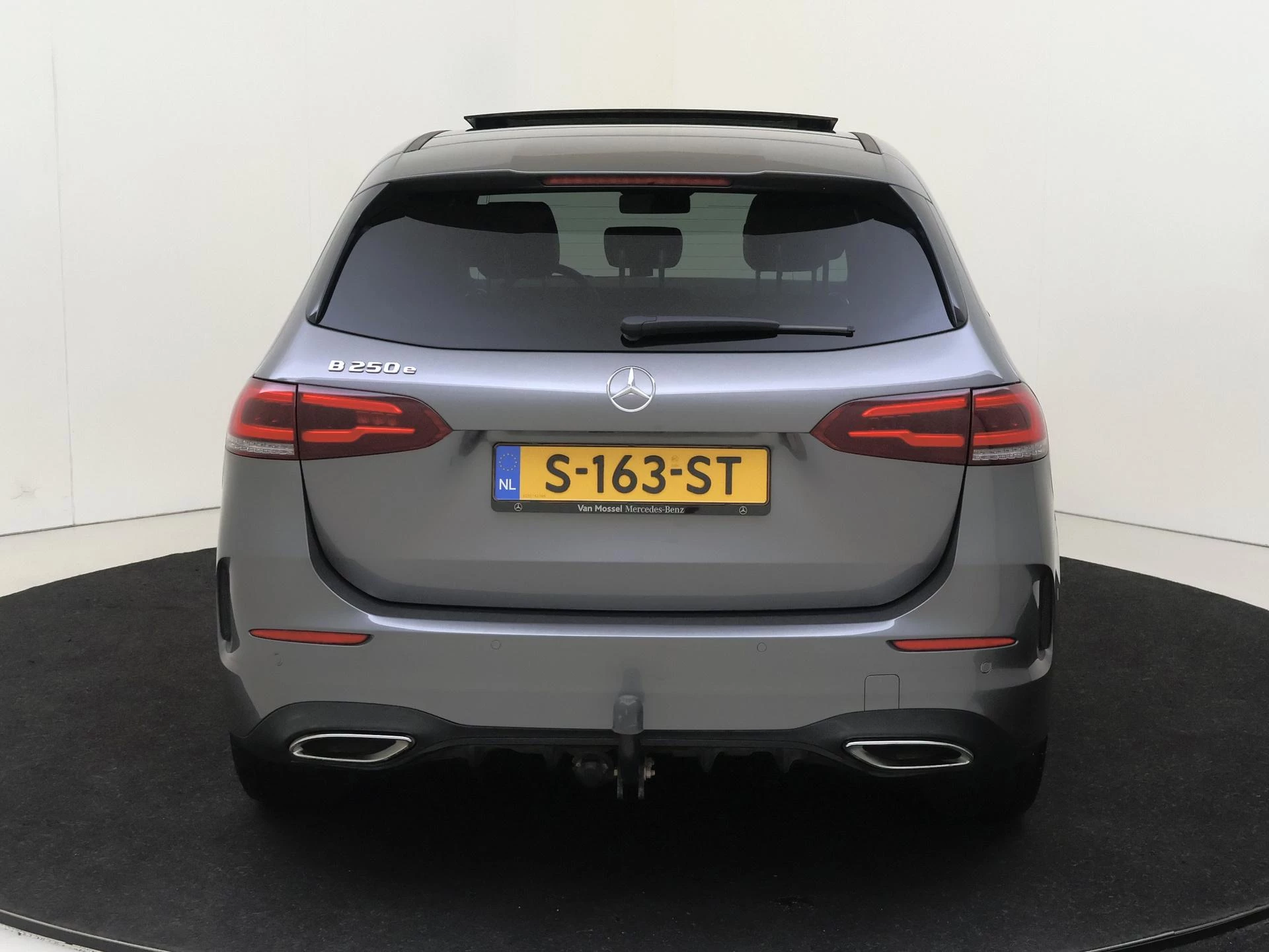 Mercedes-Benz-B-Klasse-image-6