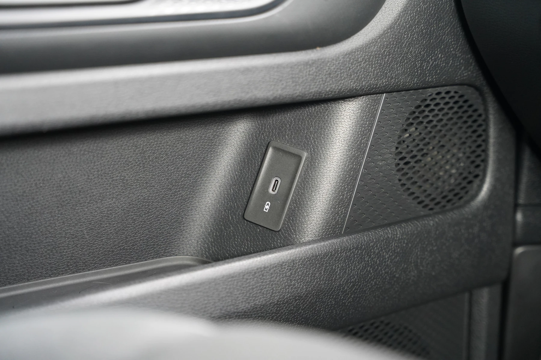 Volkswagen-ID. Buzz-image-39